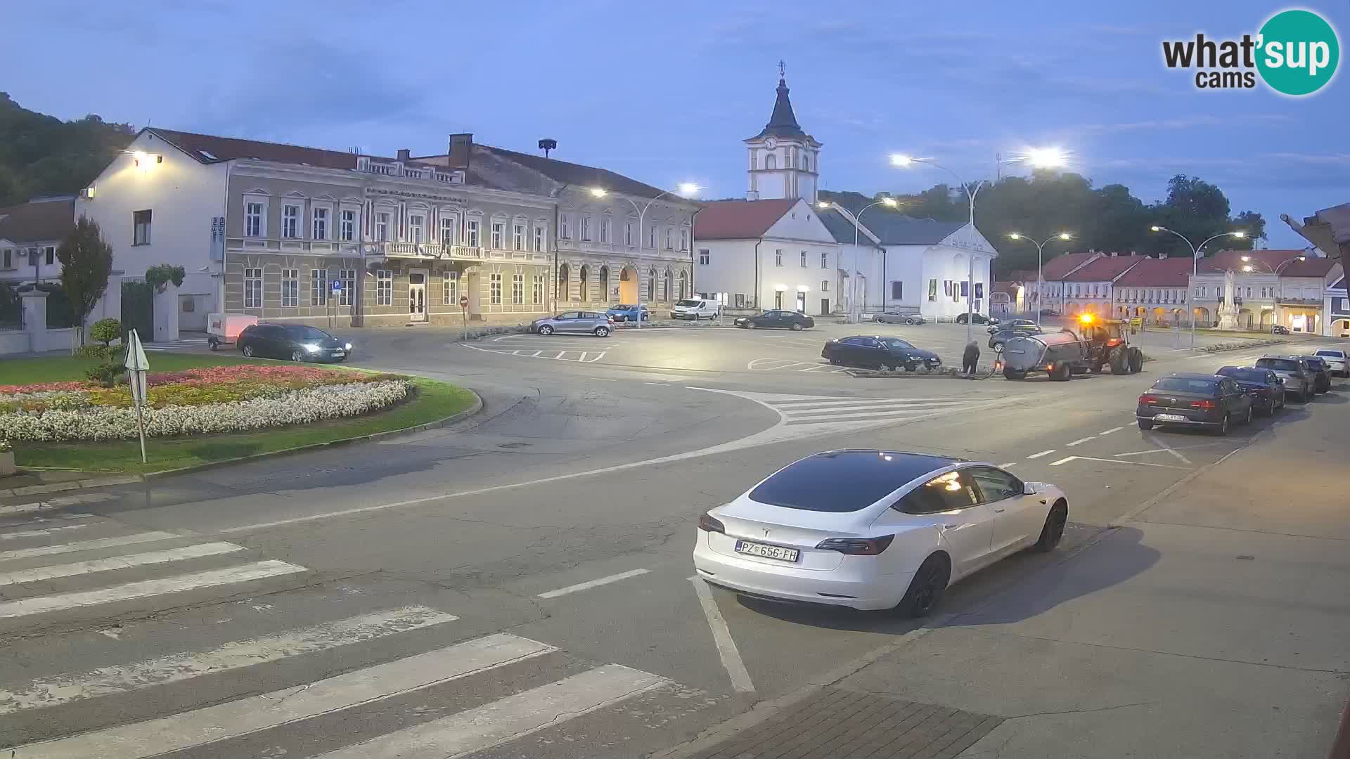 Spletna kamera Požega – Trg Svetog Trojstva