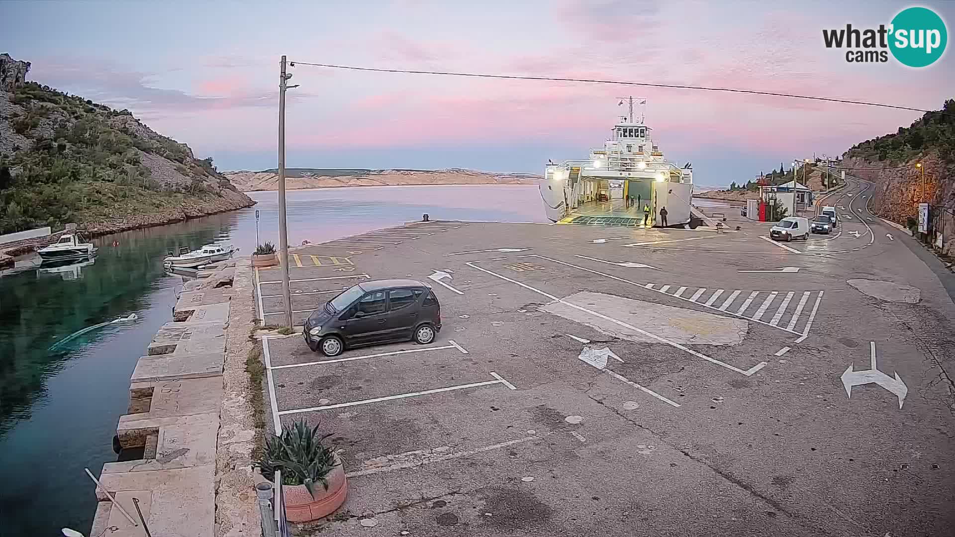 Webcam port de ferry de Prizna – vers l’île de Pag