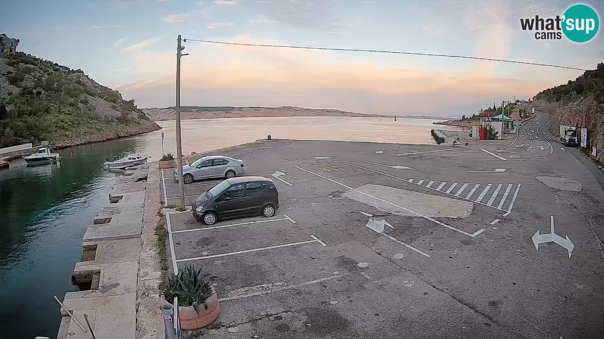 Webcam Prizna ferry port to Pag island