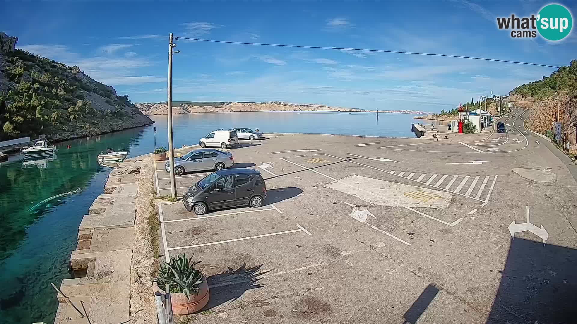 Webcam del puerto de ferris de Prizna – hacia la isla de Pag