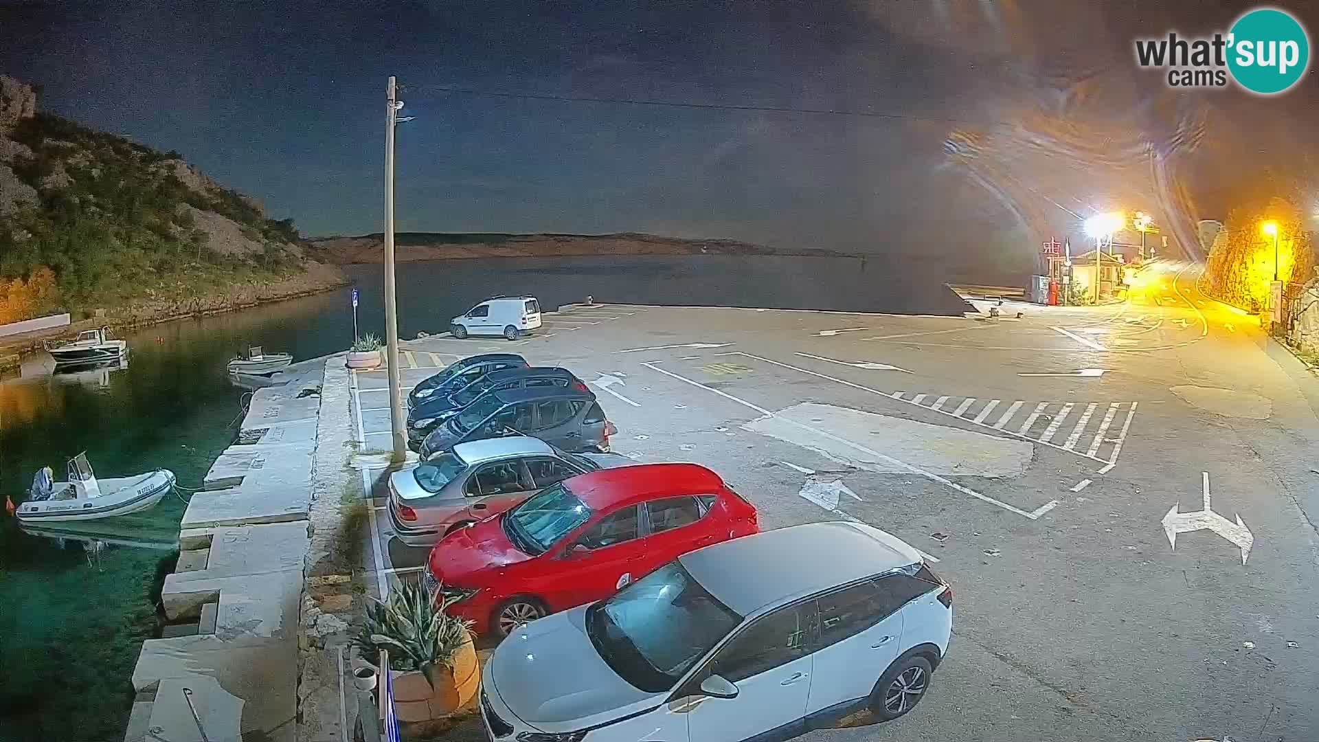 Webcam del puerto de ferris de Prizna – hacia la isla de Pag