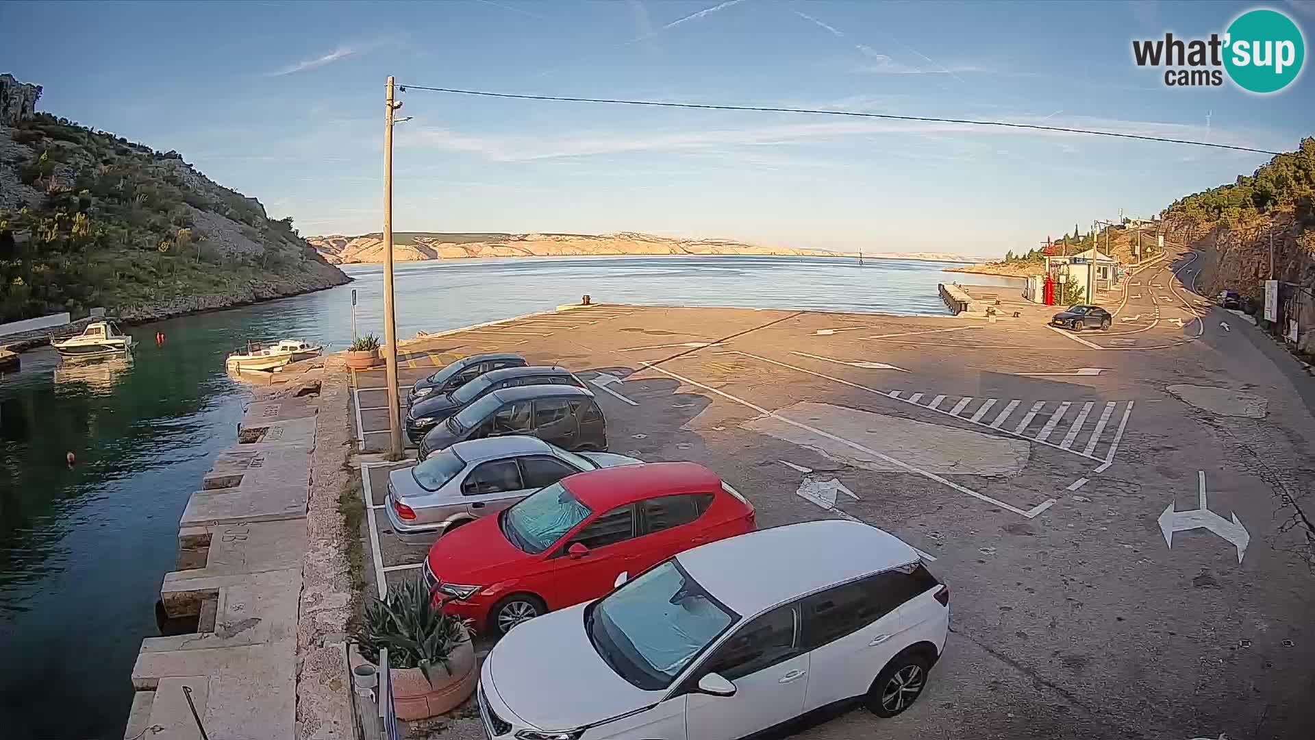 Webcam Prizna ferry port to Pag island