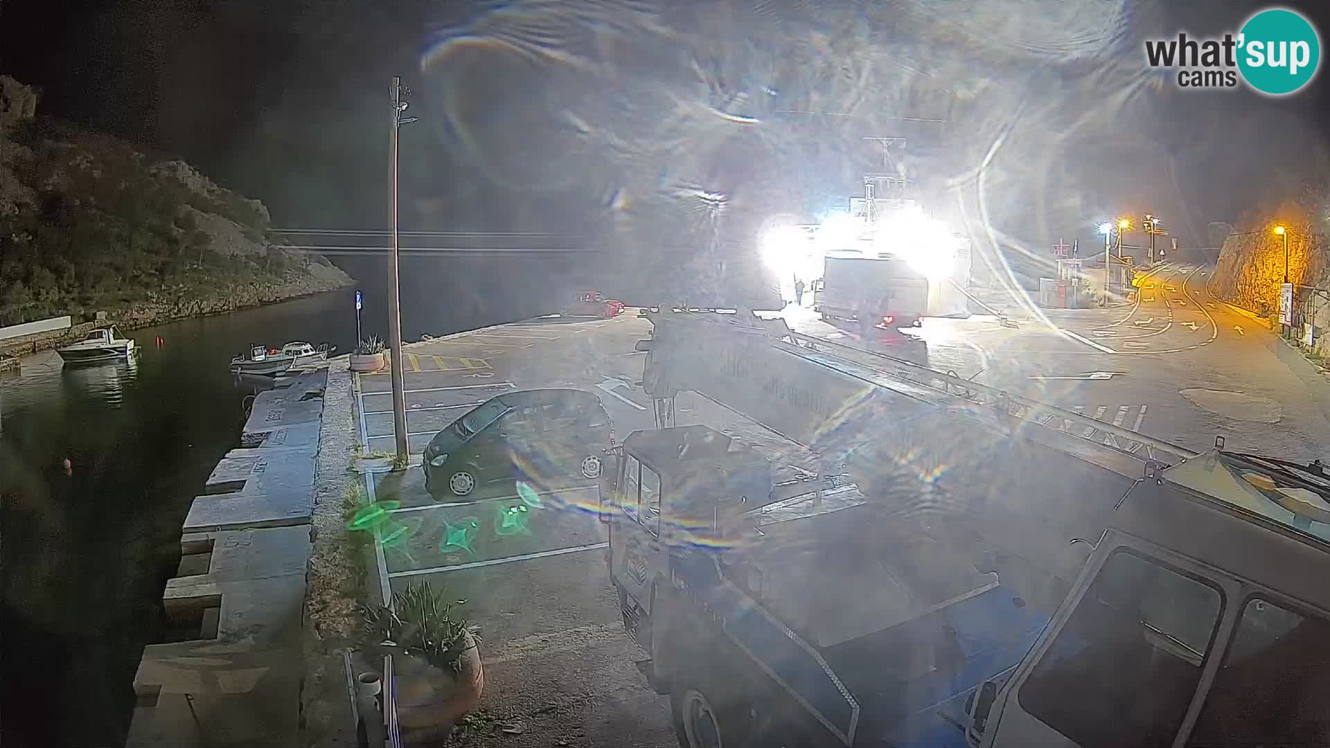 Webcam port de ferry de Prizna – vers l’île de Pag