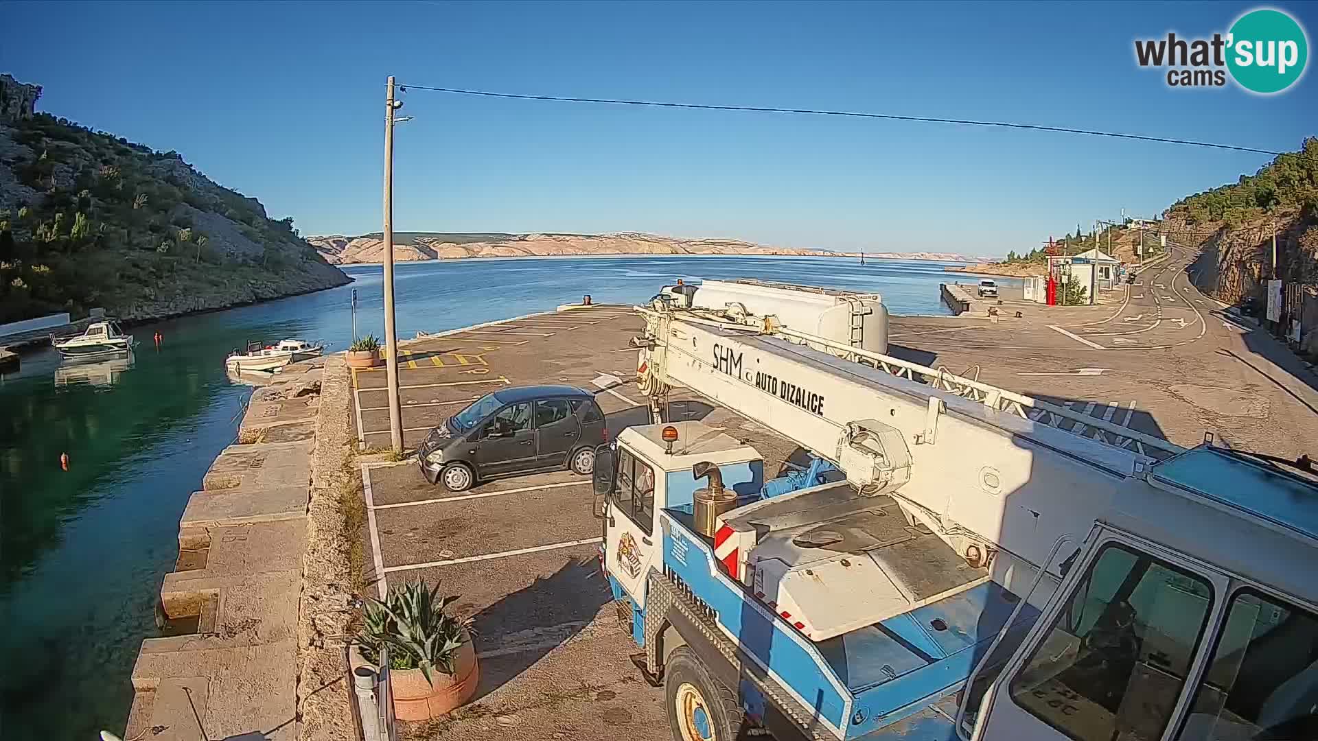 Webcam Prizna ferry port to Pag island