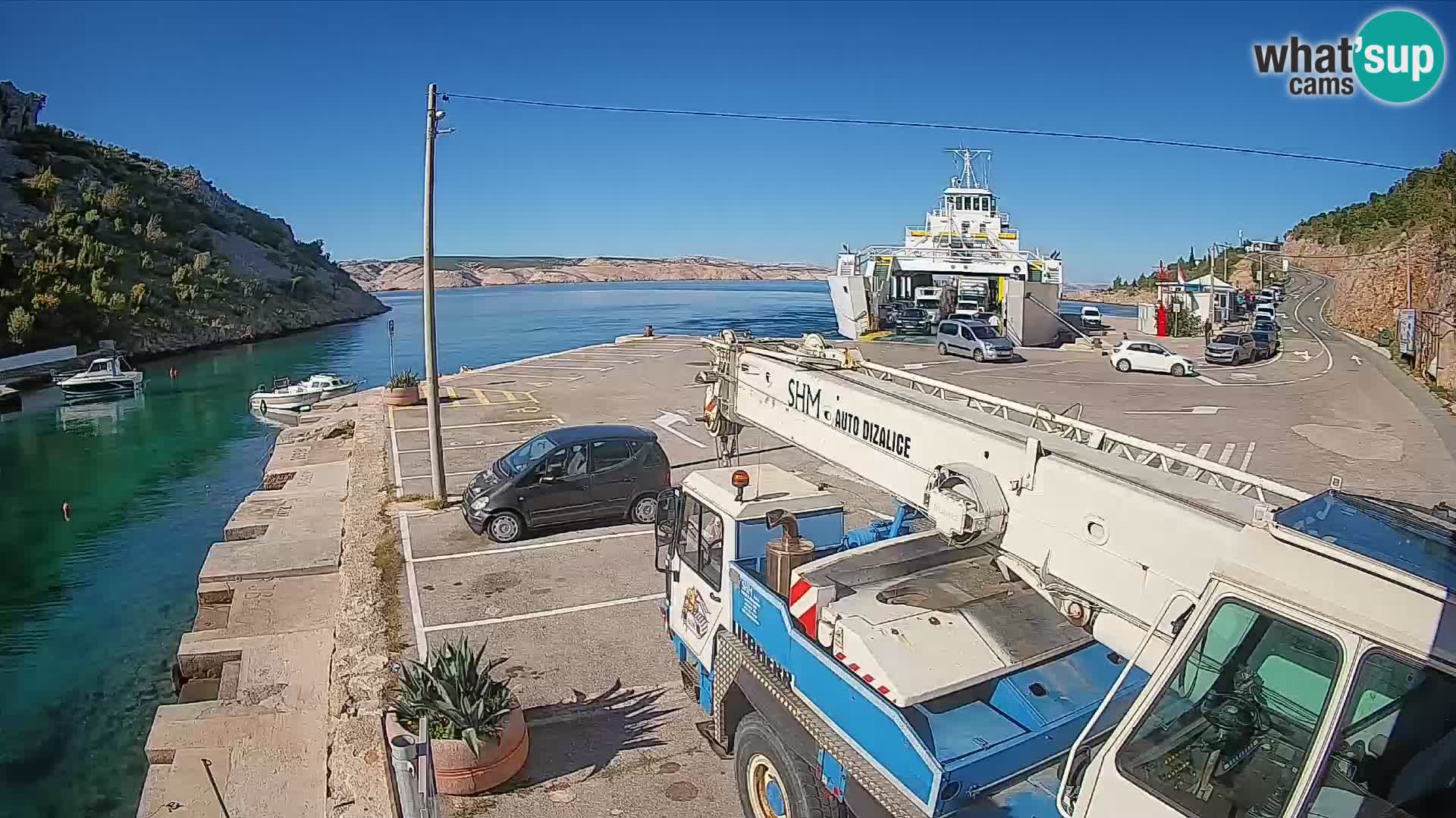 Webcam Prizna ferry port to Pag island