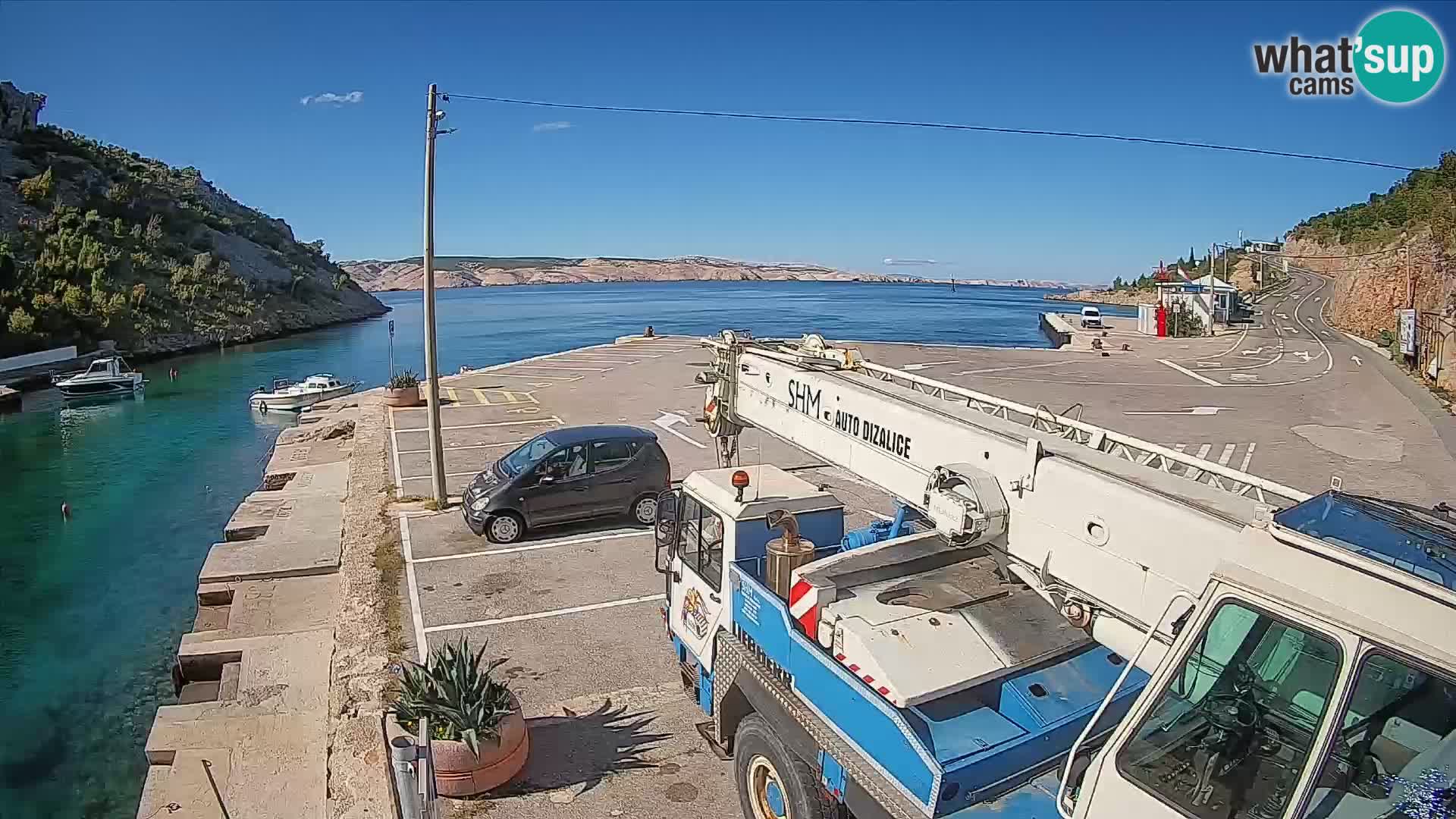 Webcam del puerto de ferris de Prizna – hacia la isla de Pag