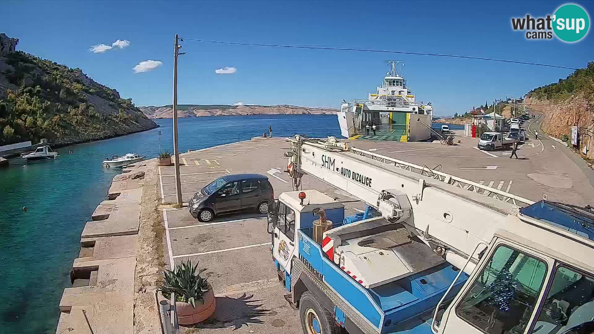 Webcam Prizna ferry port to Pag island