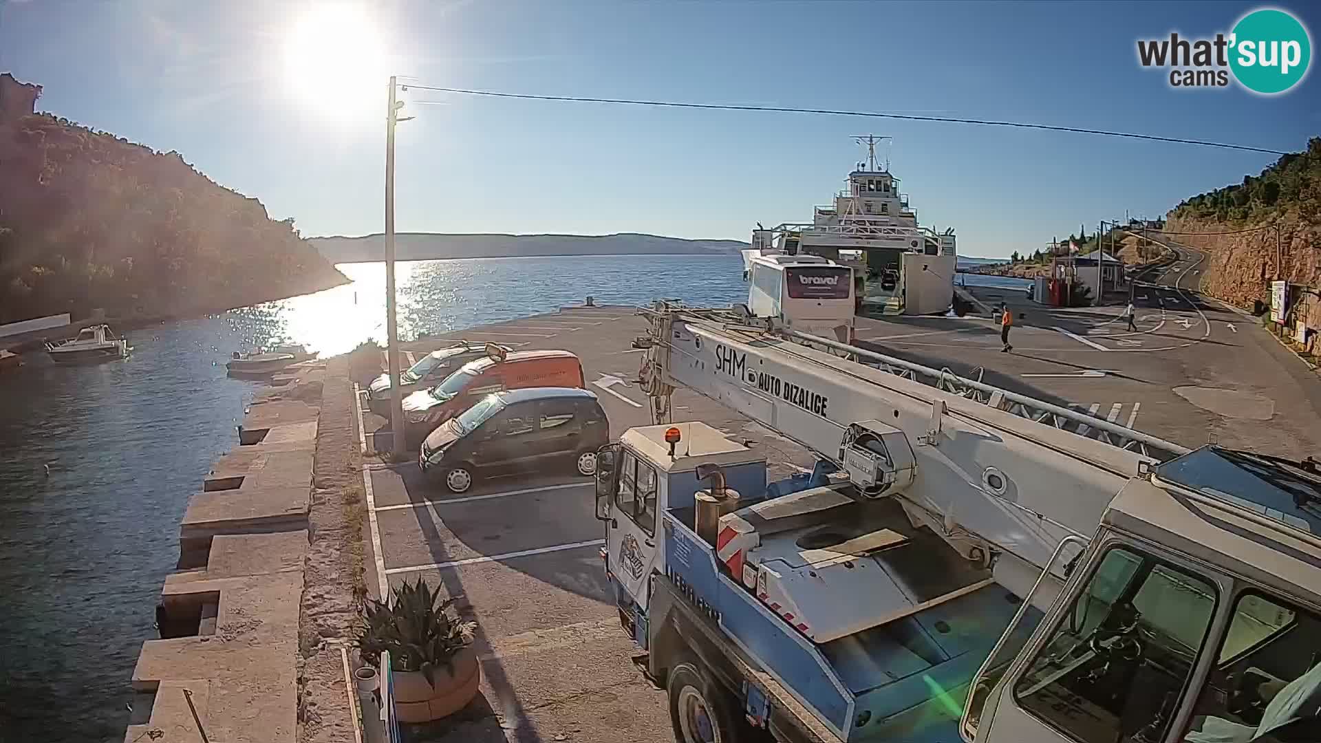 Webcam Prizna ferry port to Pag island