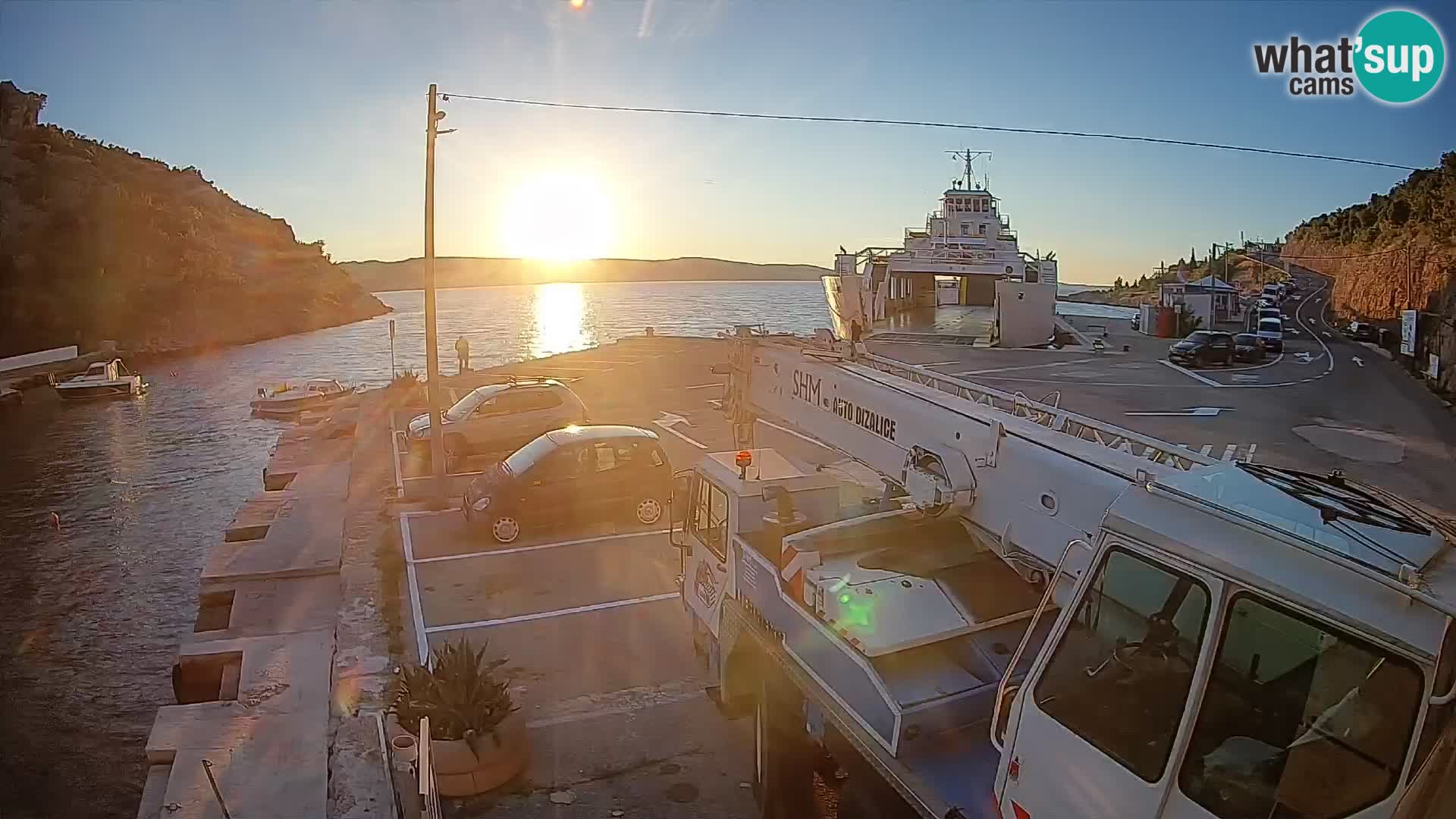 Webcam Prizna ferry port to Pag island