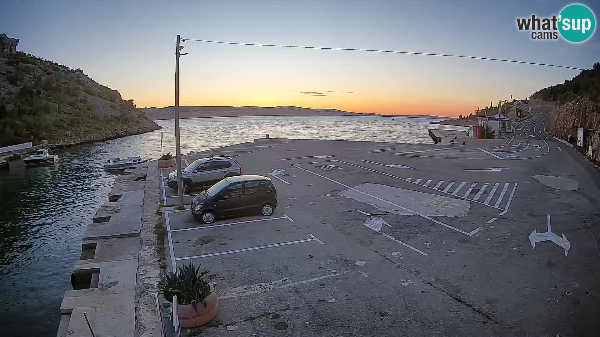 Webcam Prizna ferry port to Pag island