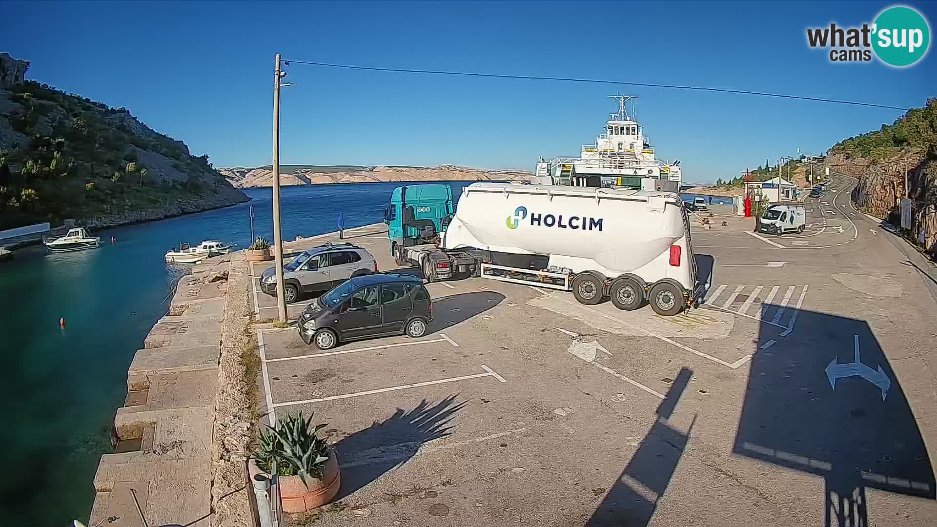 Webcam Prizna ferry port to Pag island