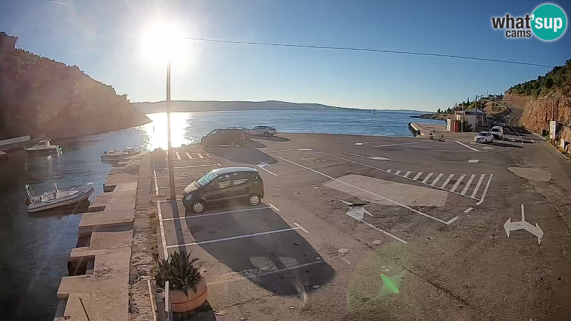 Webcam del puerto de ferris de Prizna – hacia la isla de Pag