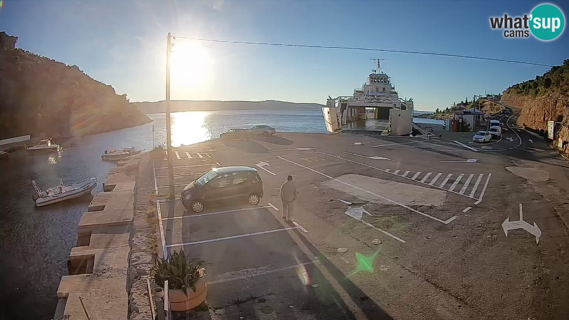 Webcam port de ferry de Prizna – vers l’île de Pag