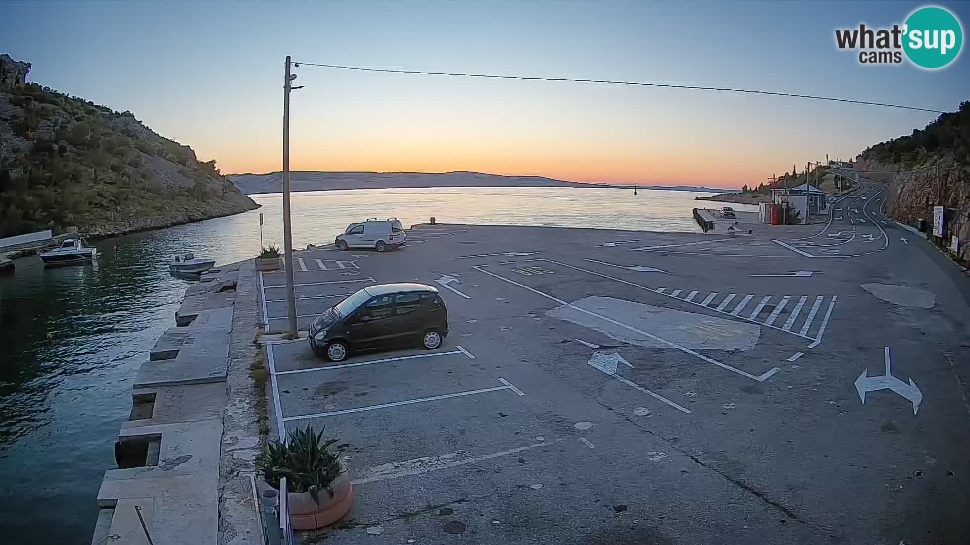 Webcam Prizna ferry port to Pag island
