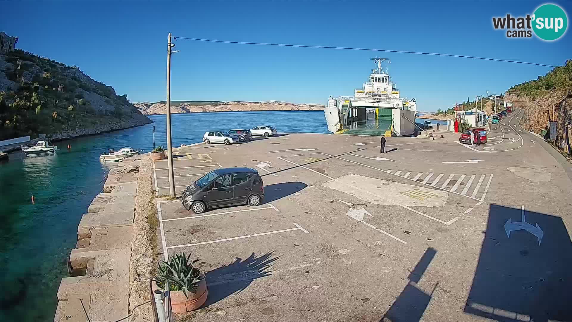Webcam Prizna ferry port to Pag island
