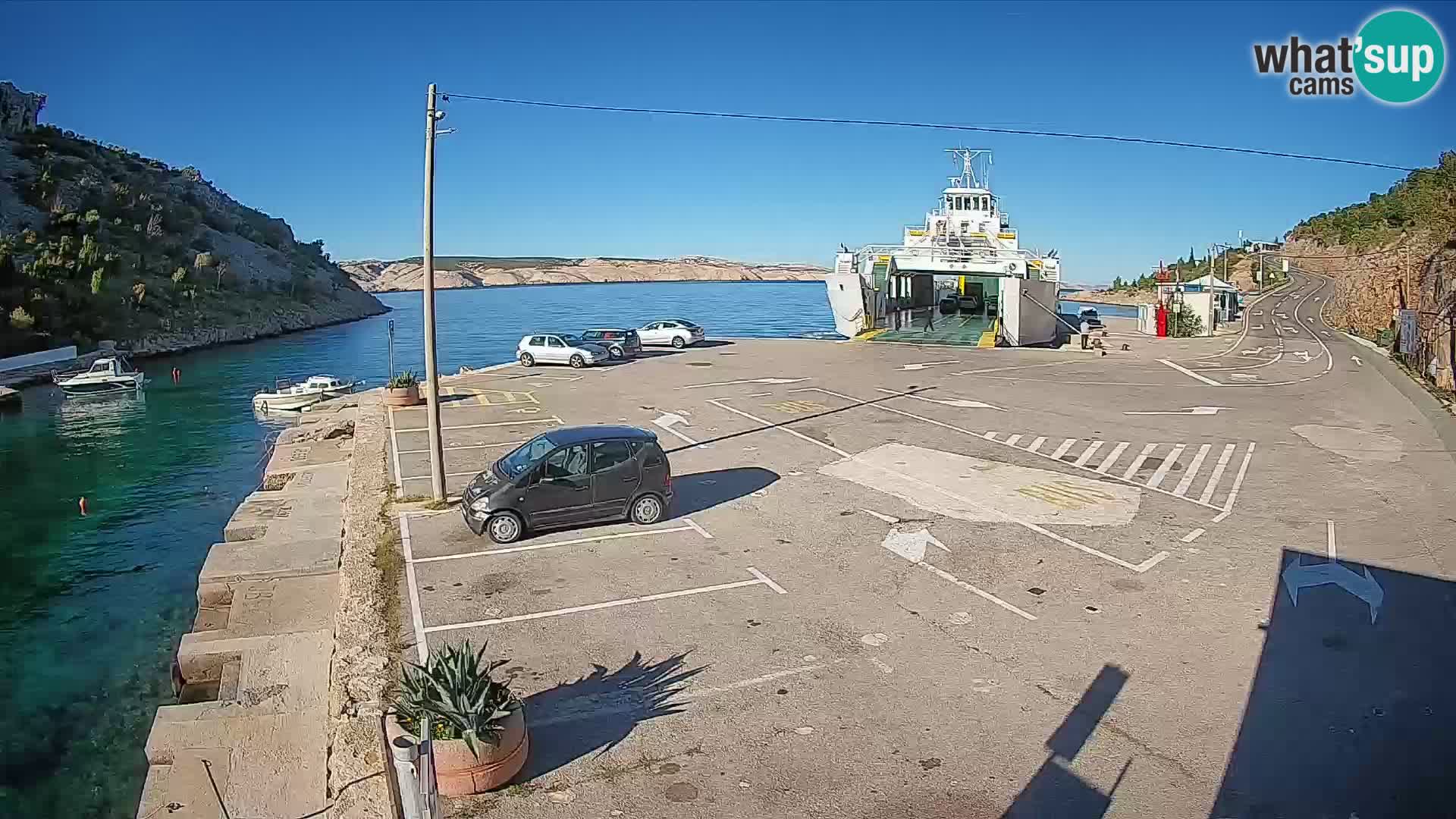 Webcam Prizna ferry port to Pag island