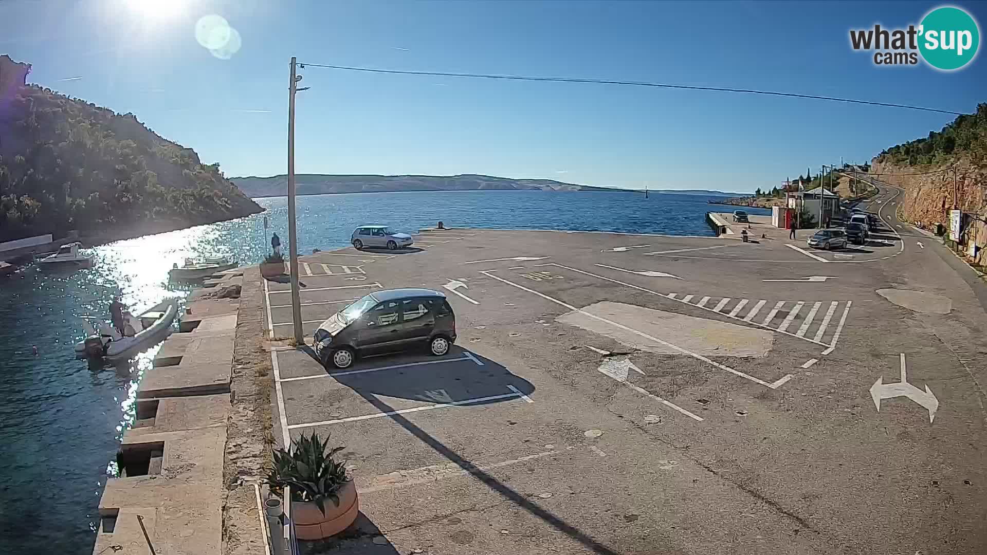 Webcam del puerto de ferris de Prizna – hacia la isla de Pag