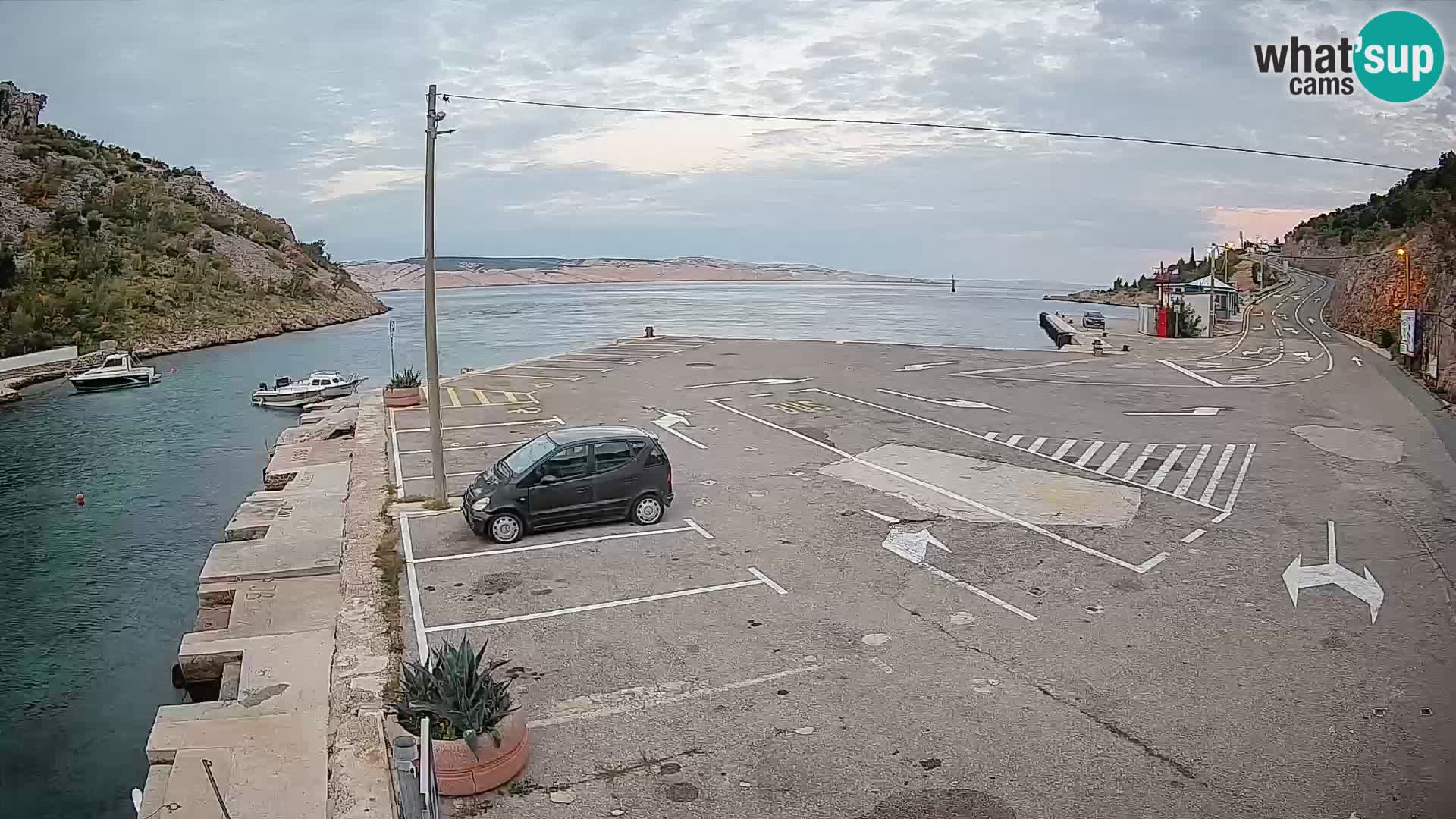 Webcam Prizna ferry port to Pag island