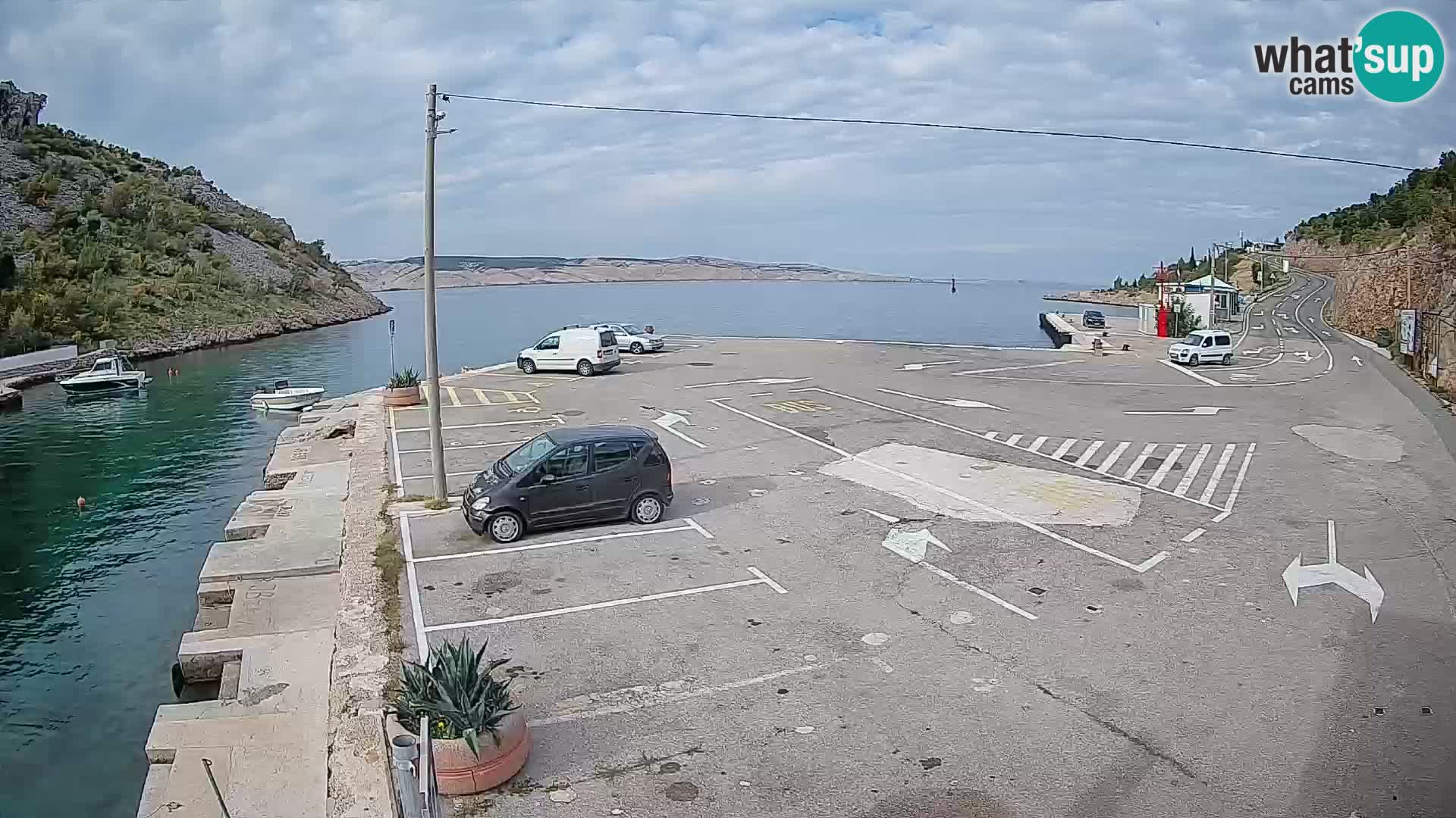Webcam del puerto de ferris de Prizna – hacia la isla de Pag