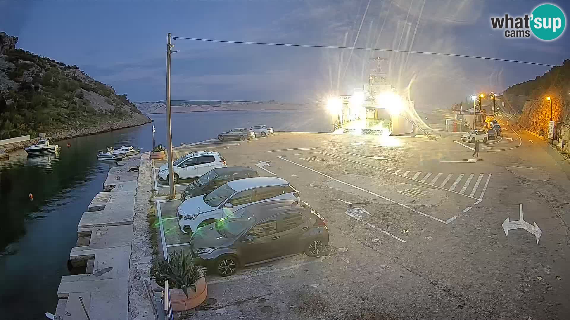 Webcam port de ferry de Prizna – vers l’île de Pag