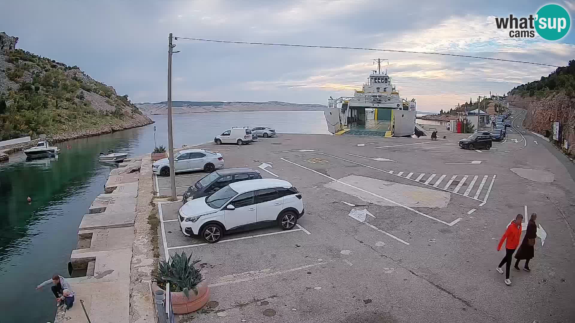 Webcam port de ferry de Prizna – vers l’île de Pag