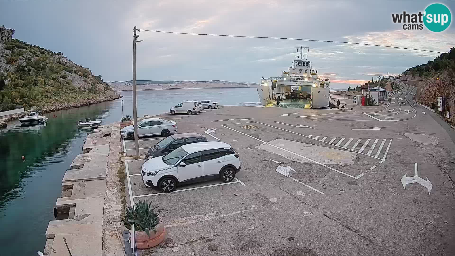Webcam Fährhafen Prizna – zur Insel Pag