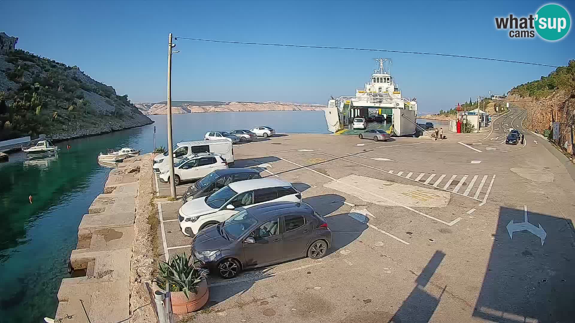 Webcam Prizna ferry port to Pag island