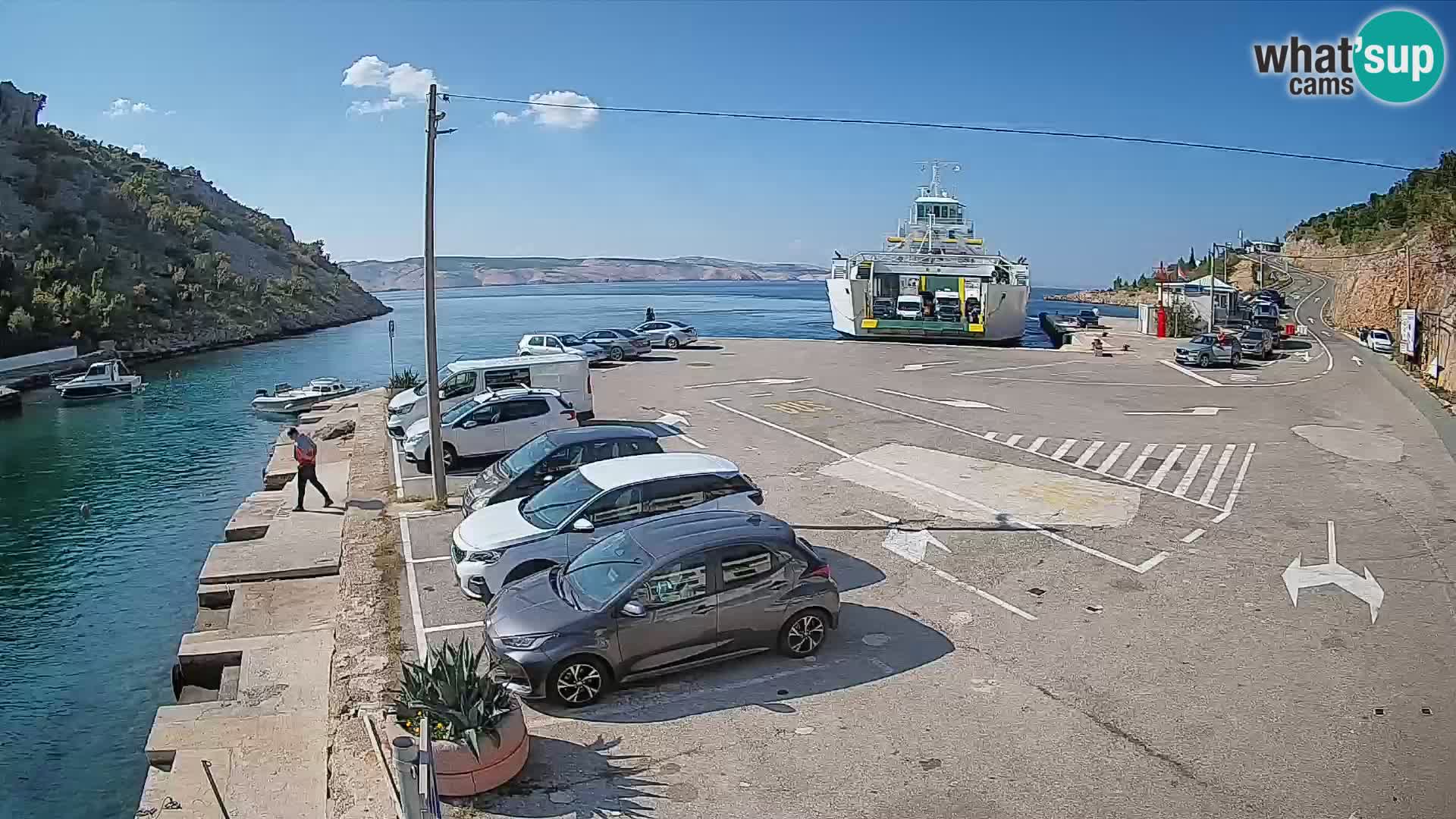 Webcam del puerto de ferris de Prizna – hacia la isla de Pag