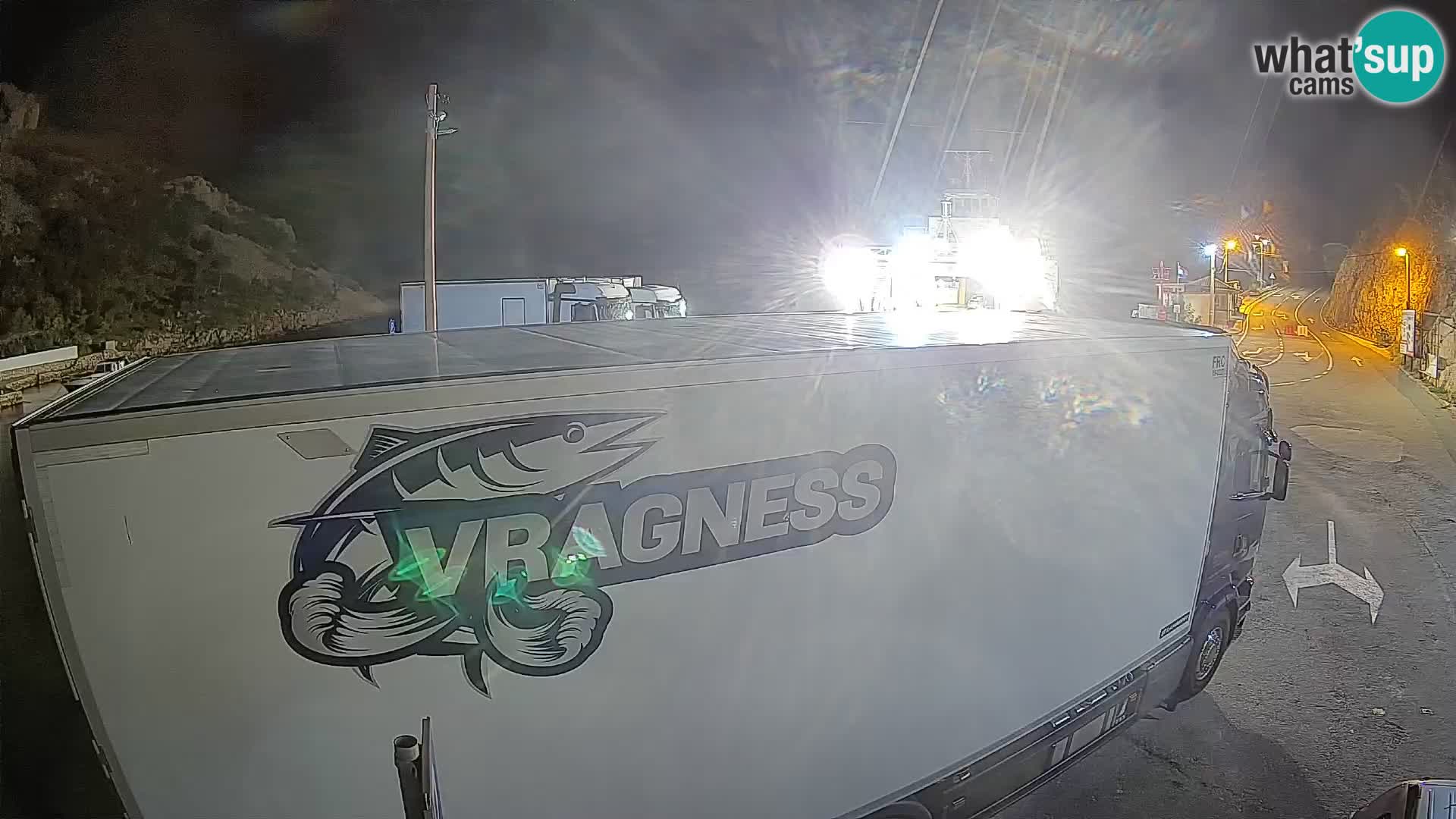Webcam port de ferry de Prizna – vers l’île de Pag