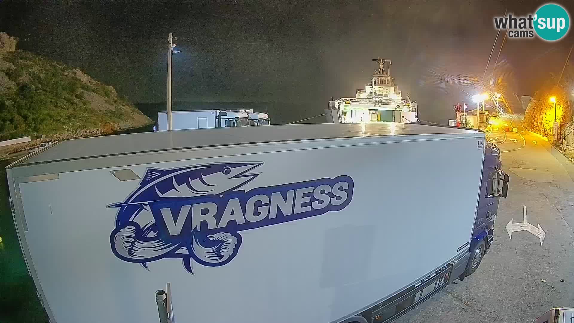 Webcam del puerto de ferris de Prizna – hacia la isla de Pag
