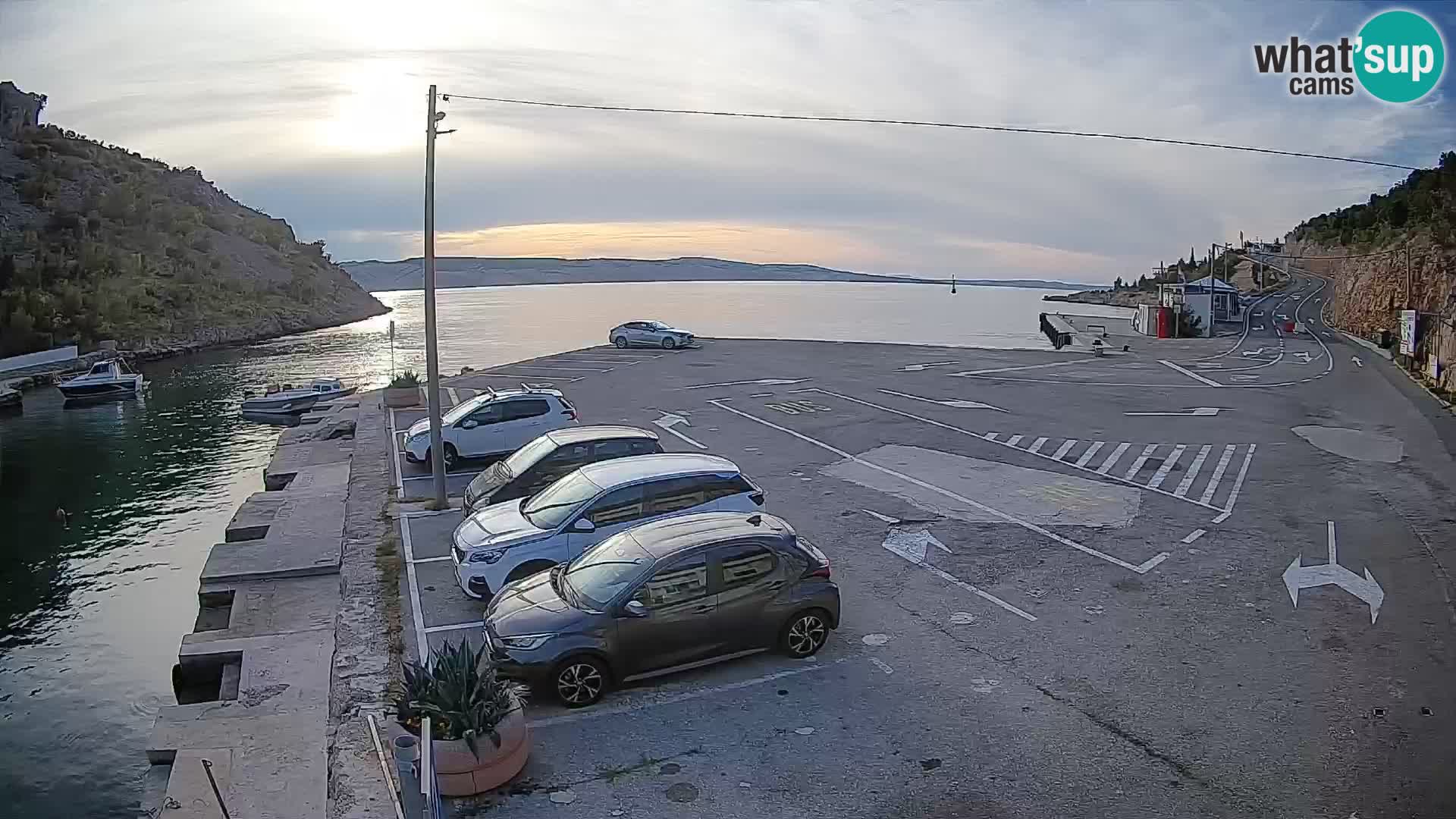 Webcam Prizna ferry port to Pag island