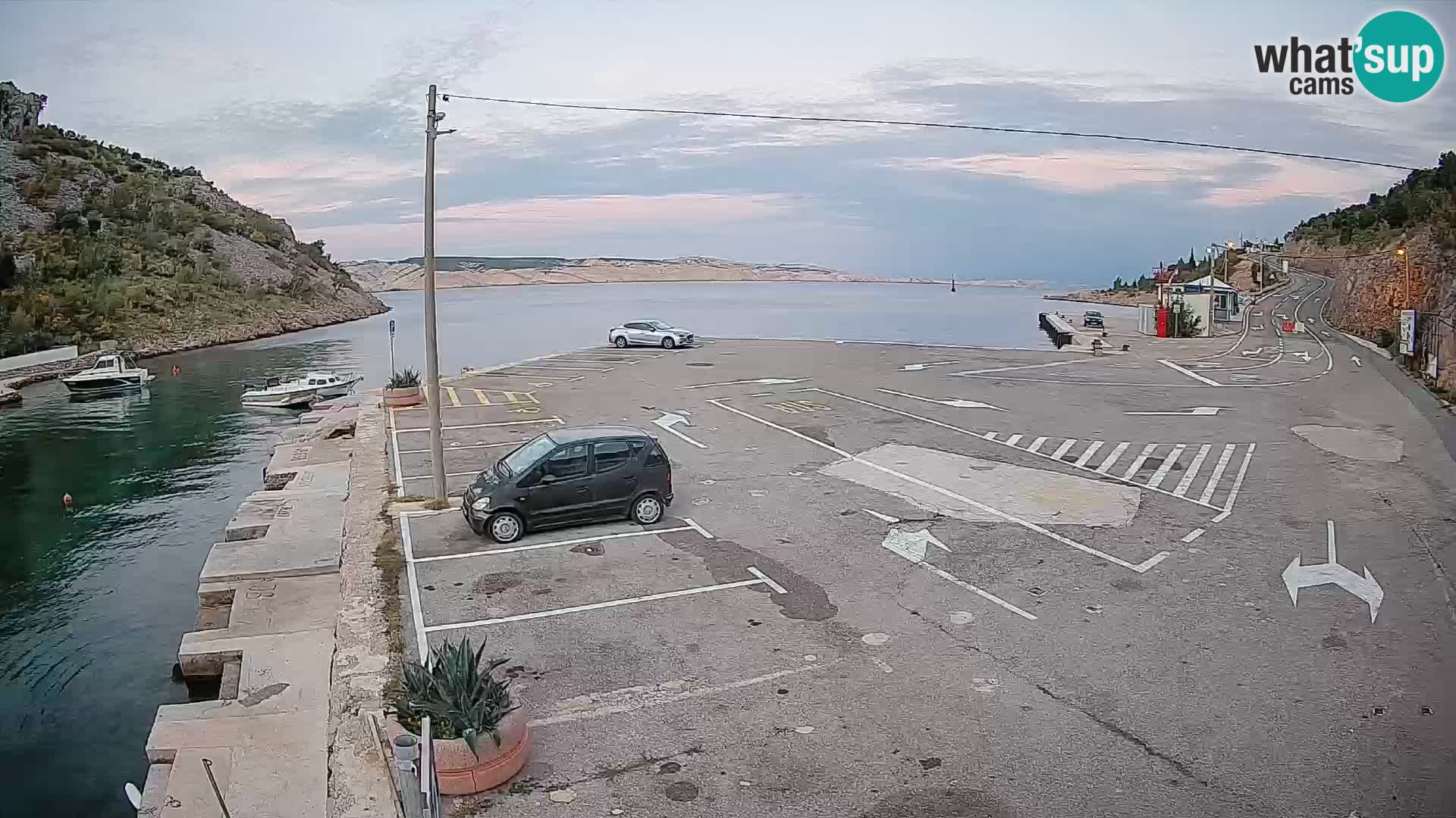 Webcam port de ferry de Prizna – vers l’île de Pag