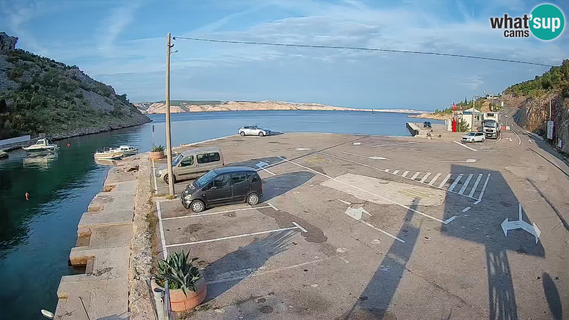 Webcam Prizna ferry port to Pag island