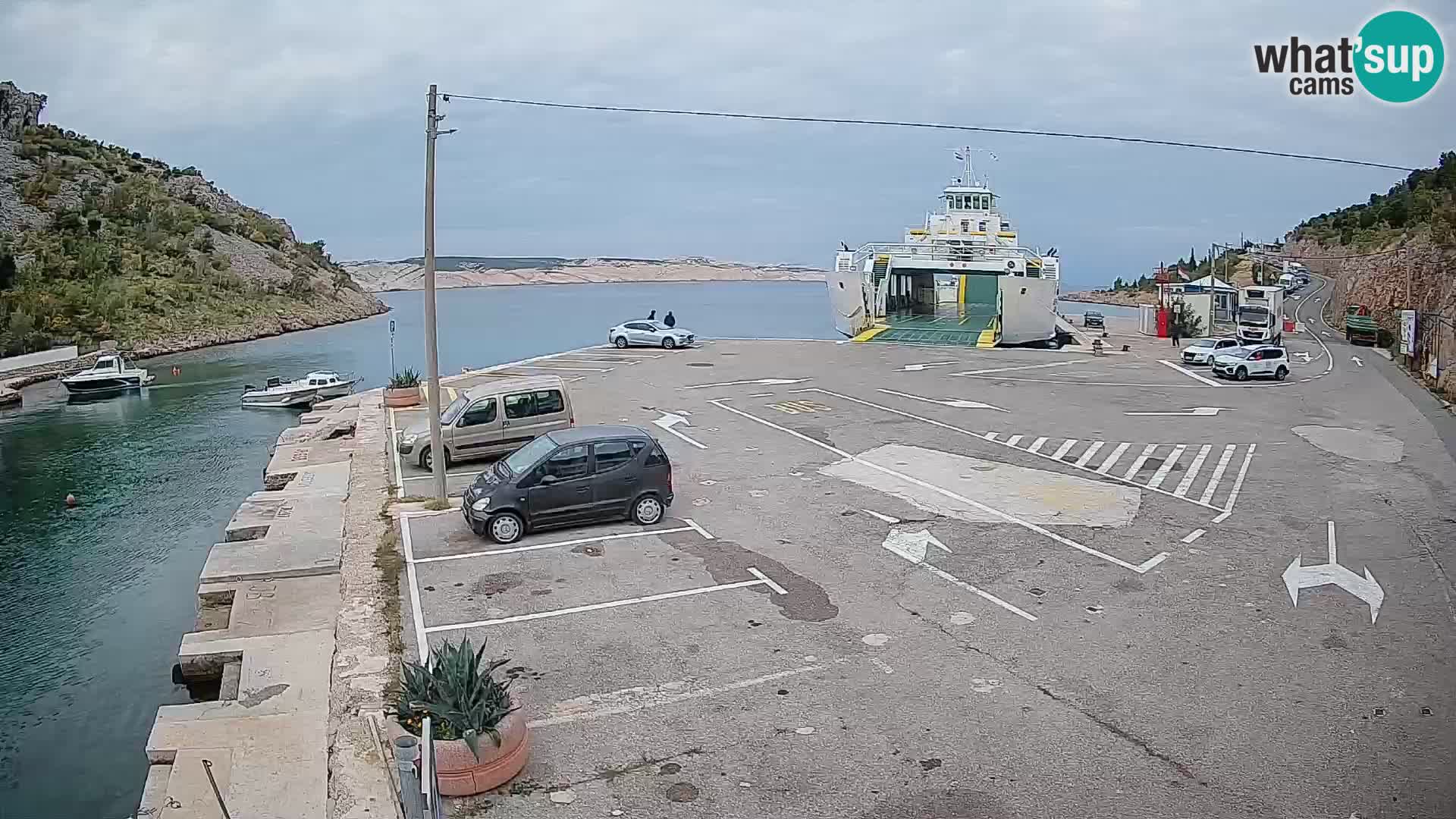 Webcam Prizna ferry port to Pag island