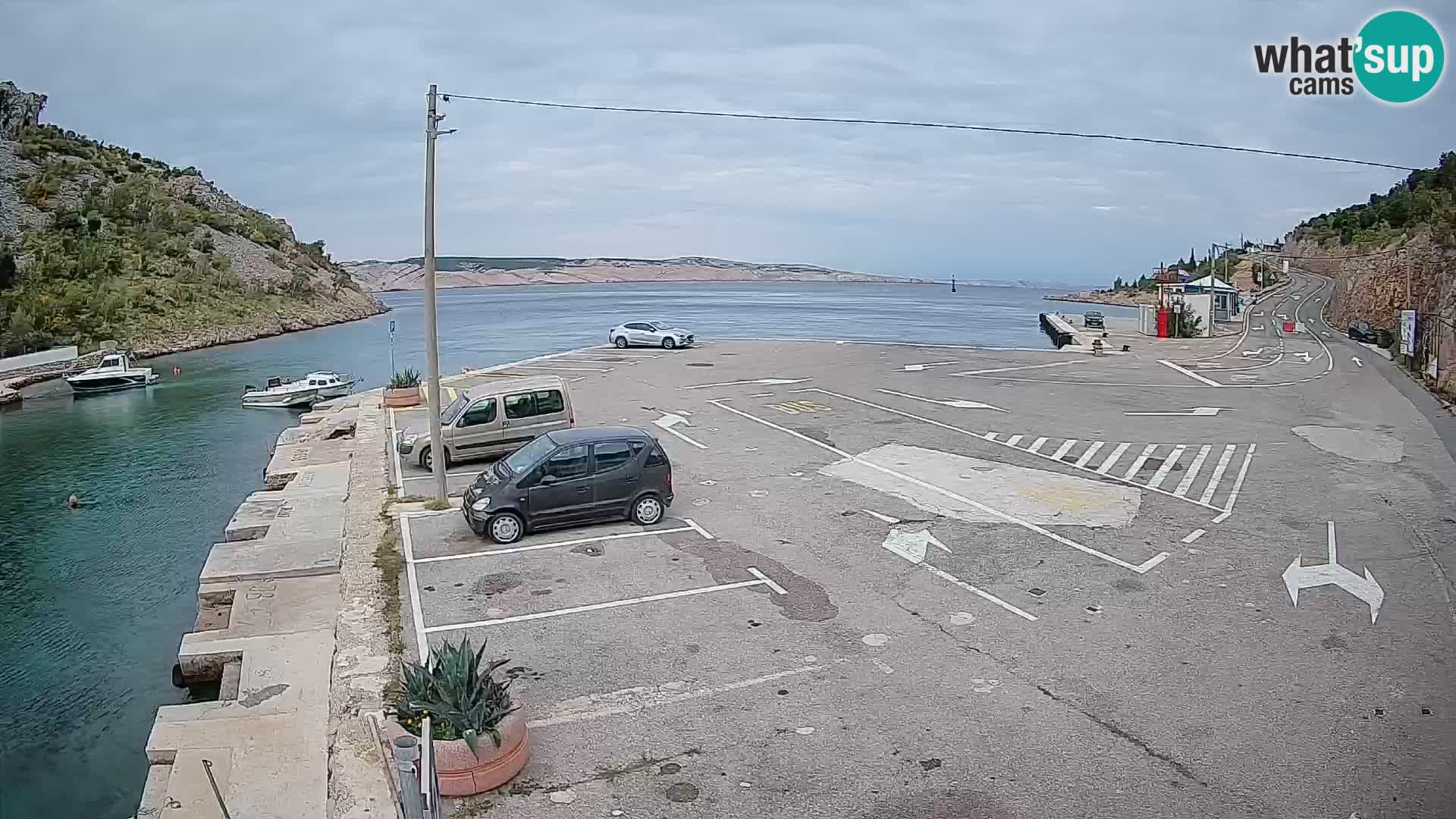 Webcam Prizna ferry port to Pag island
