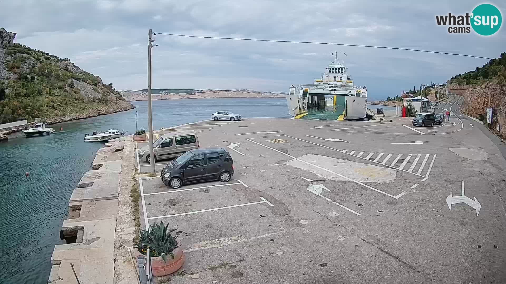 Webcam Prizna ferry port to Pag island