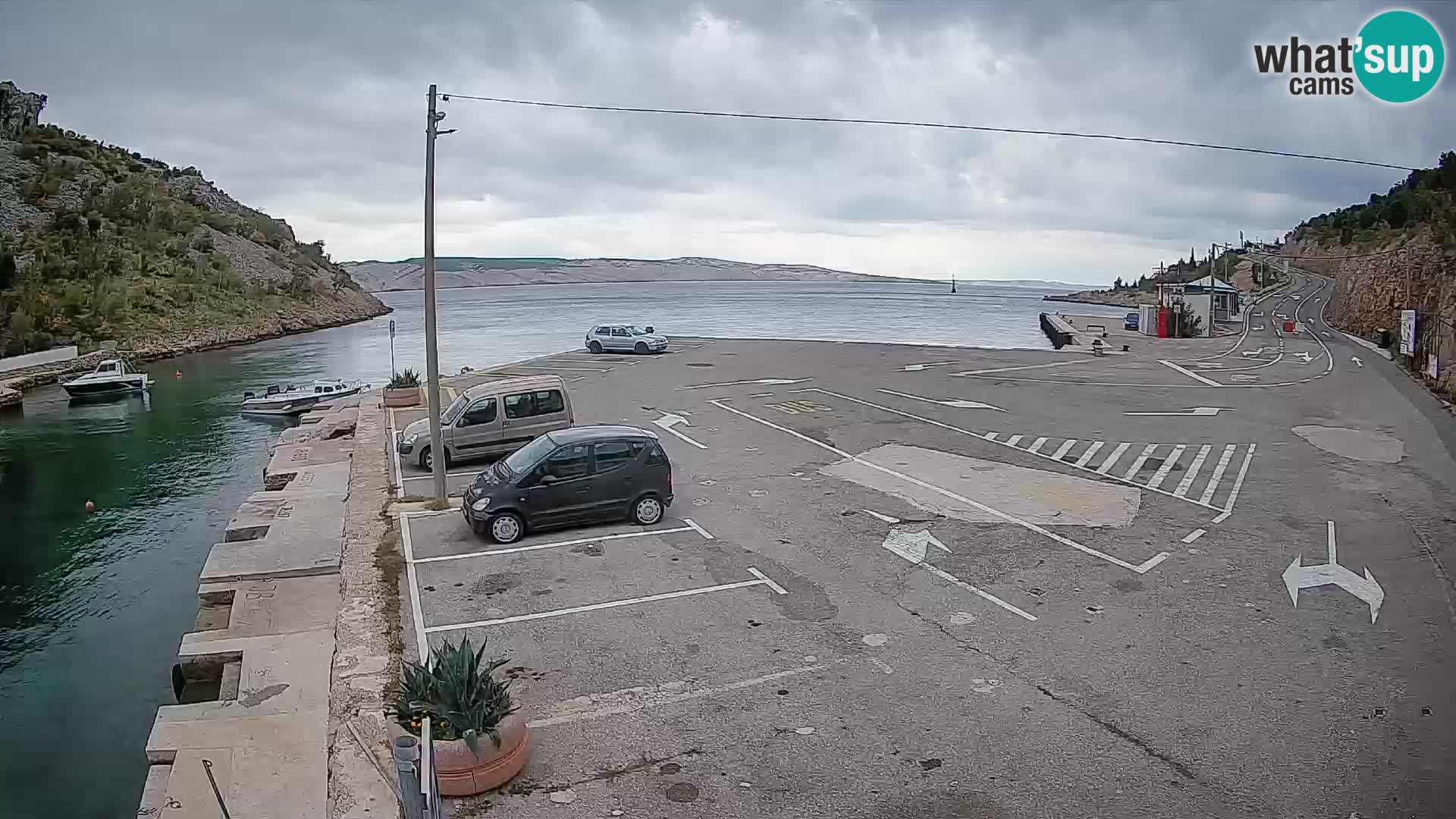 Webcam Prizna ferry port to Pag island