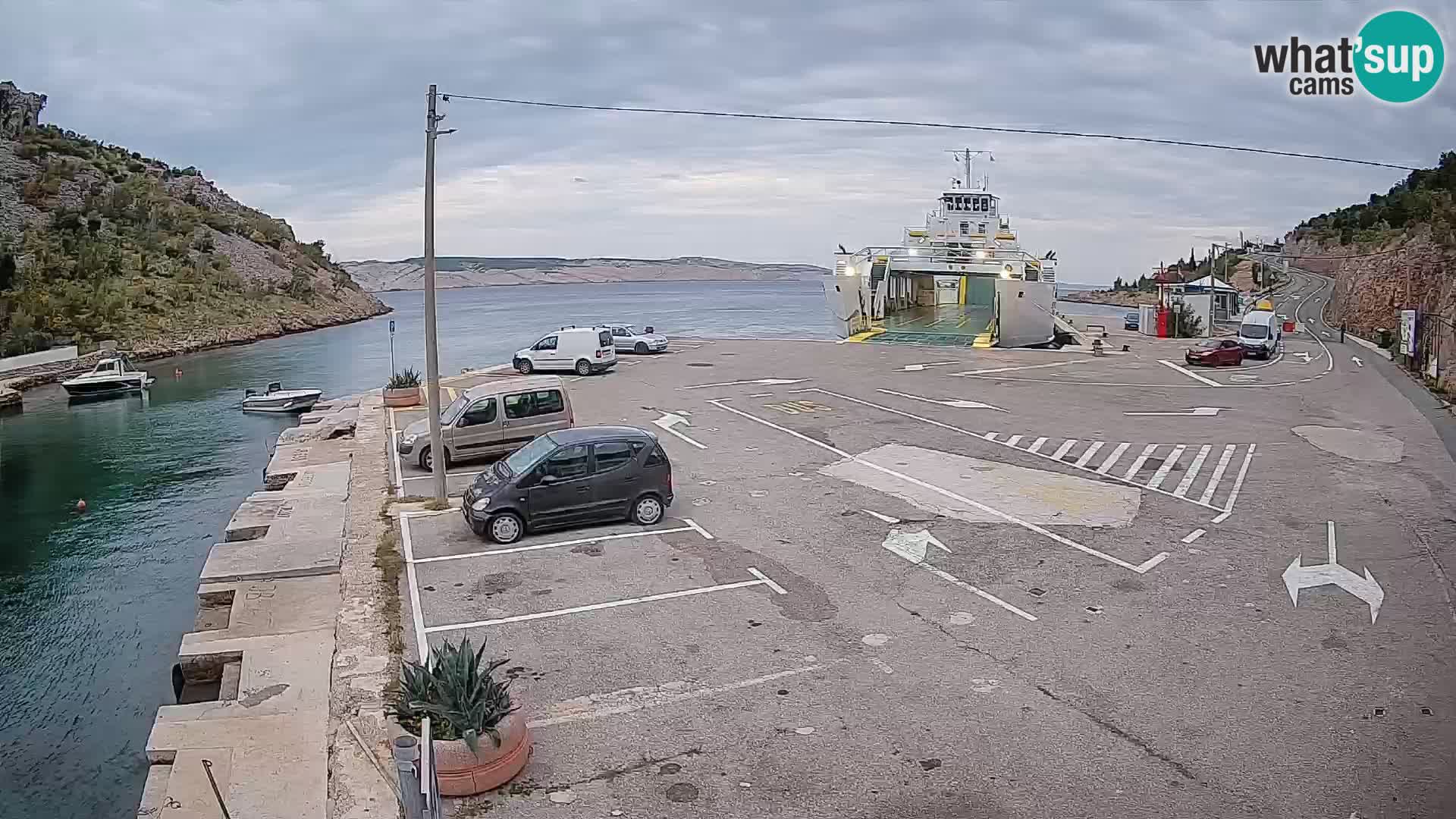 Webcam port de ferry de Prizna – vers l’île de Pag