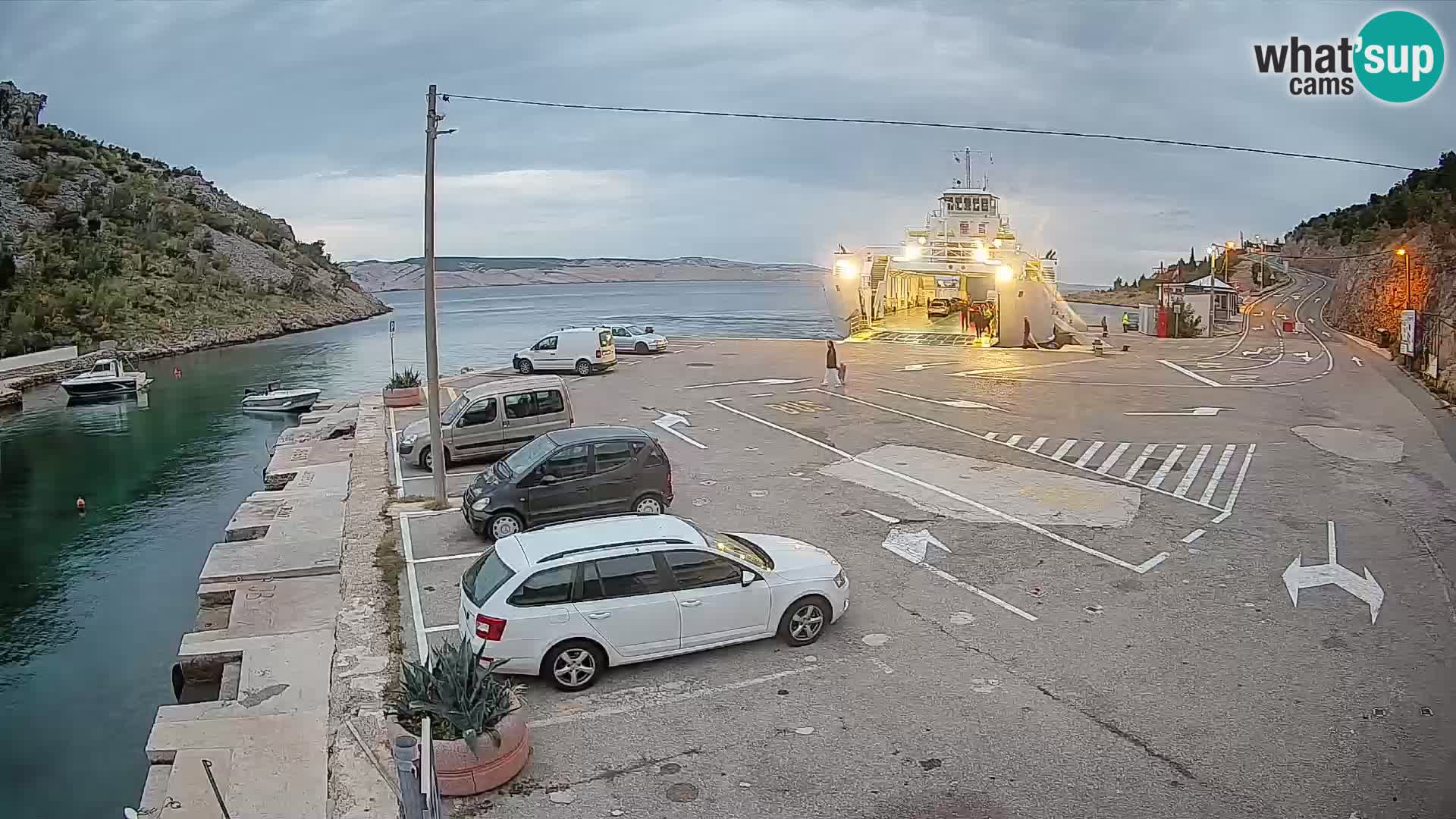 Webcam Prizna ferry port to Pag island