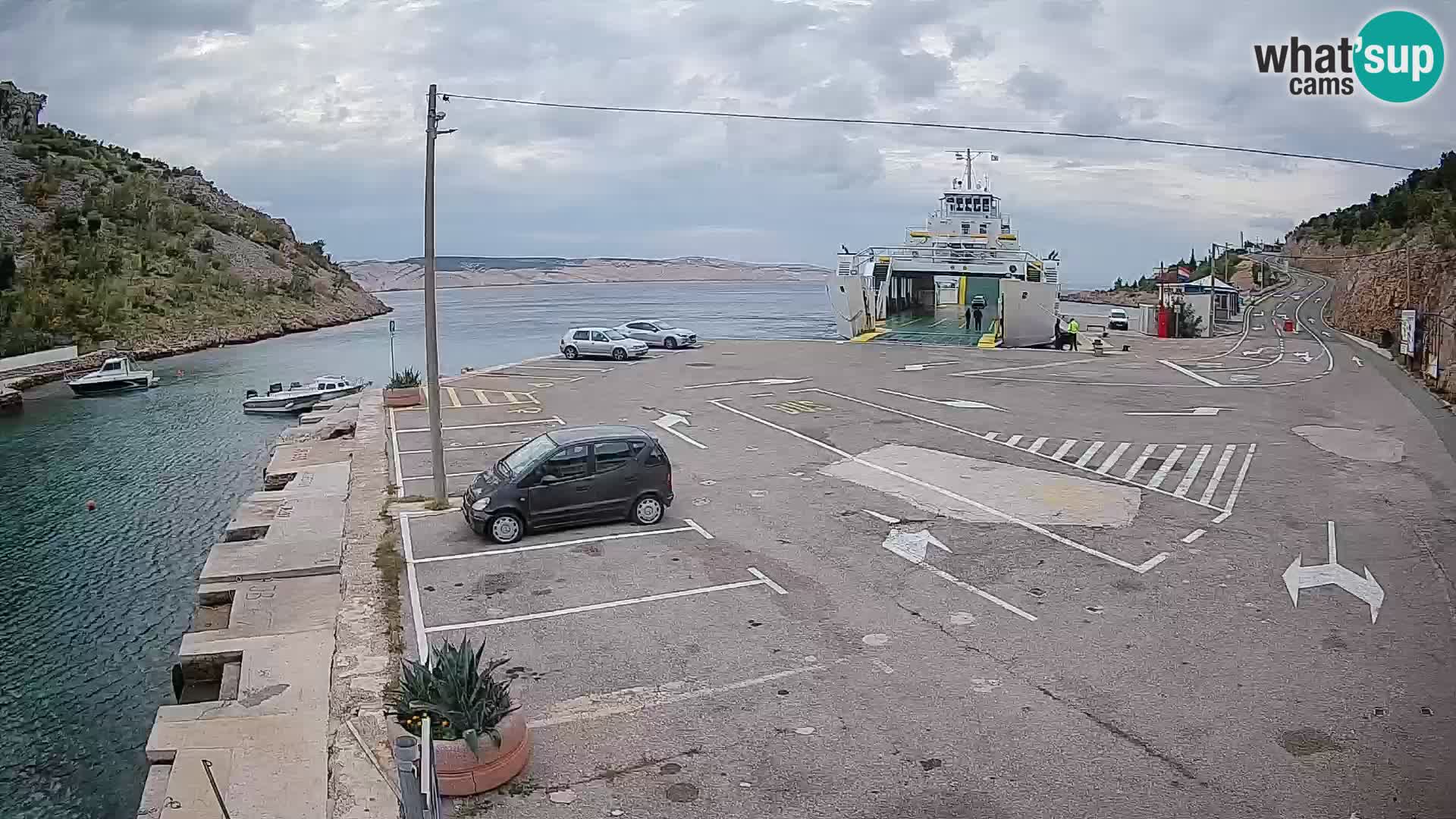 Webcam Prizna ferry port to Pag island