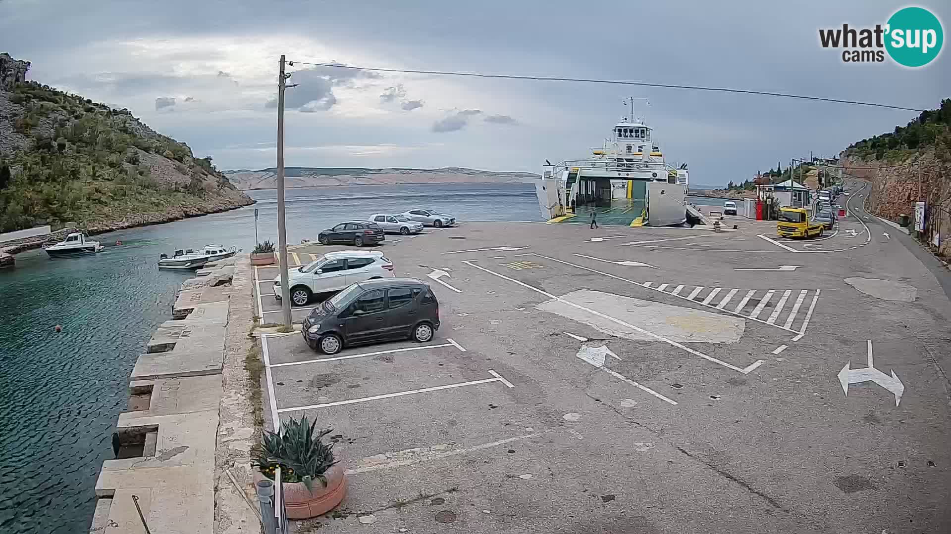 Webcam port de ferry de Prizna – vers l’île de Pag