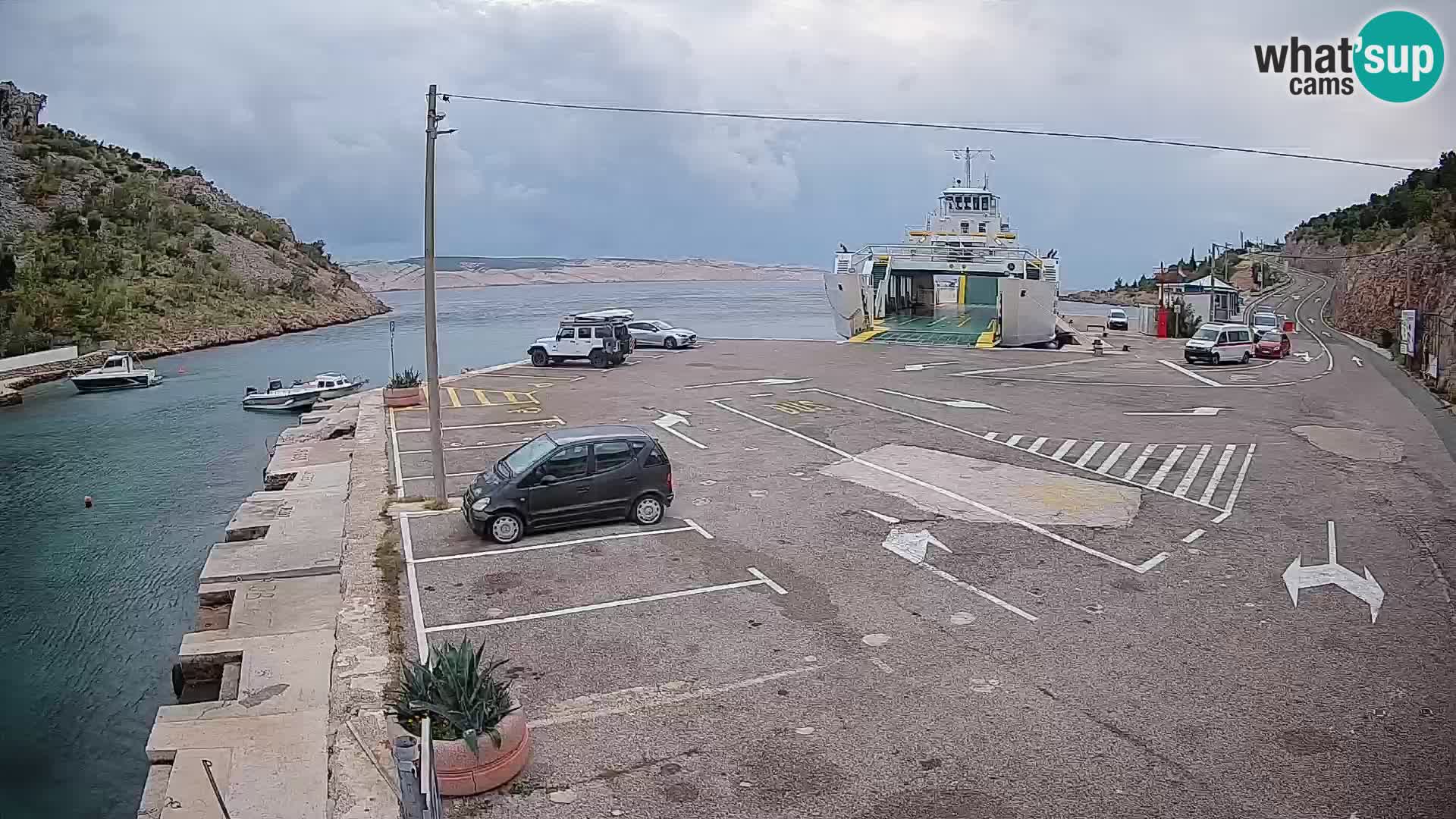 Webcam Prizna ferry port to Pag island