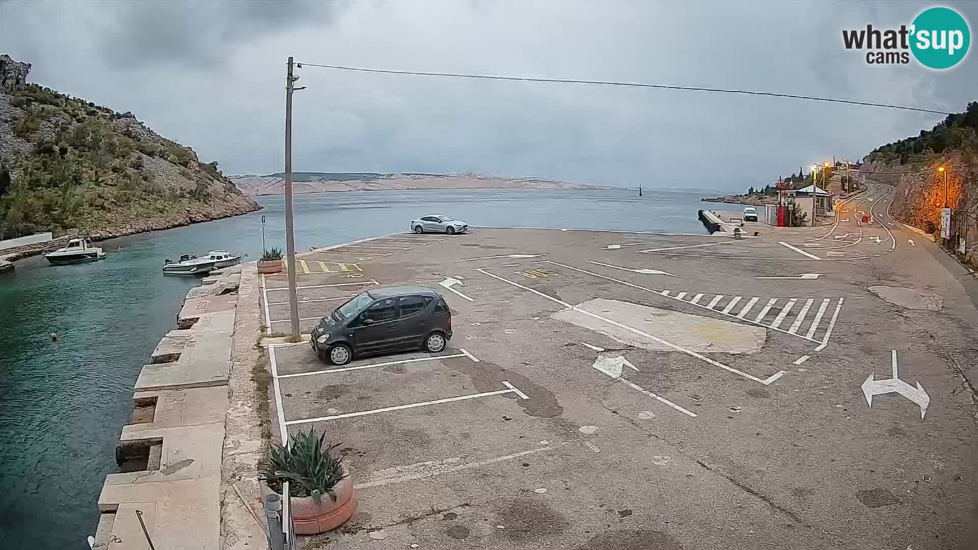 Webcam Prizna ferry port to Pag island