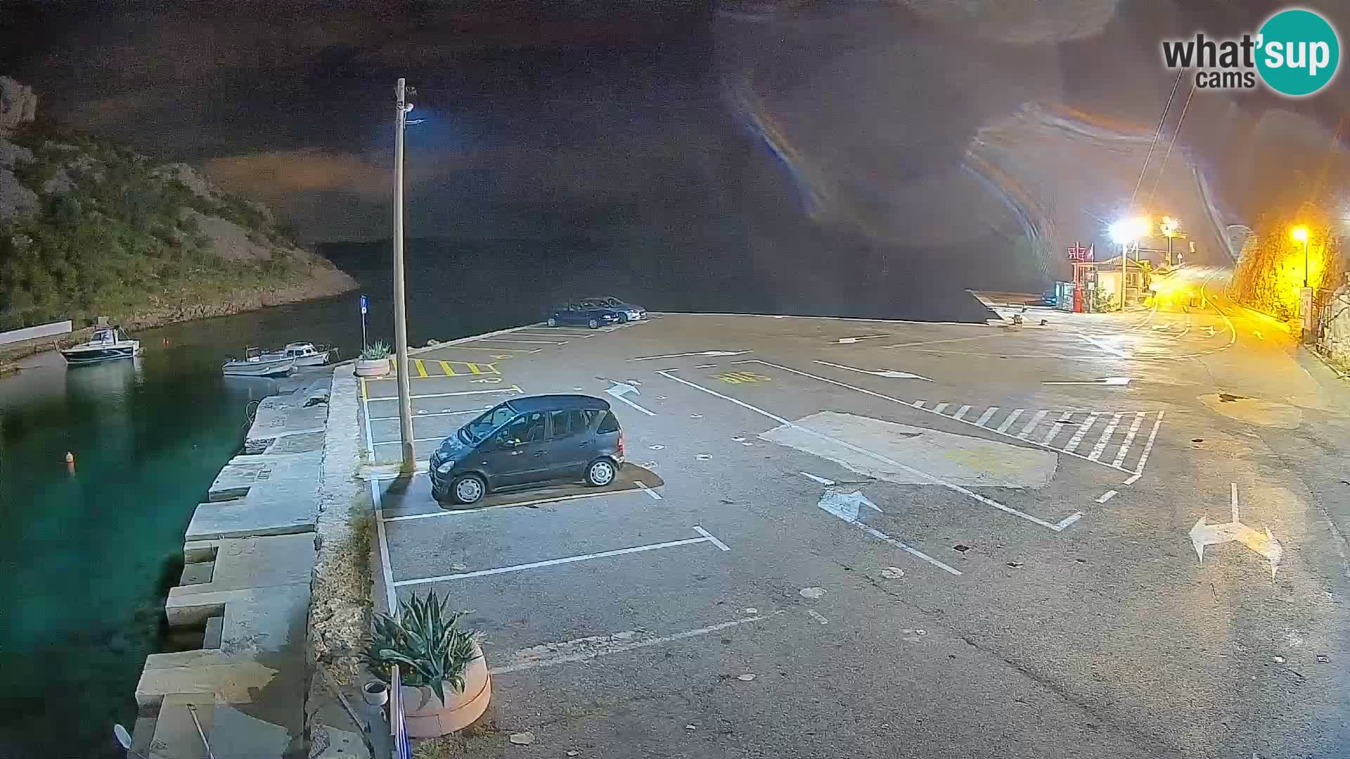 Webcam del puerto de ferris de Prizna – hacia la isla de Pag