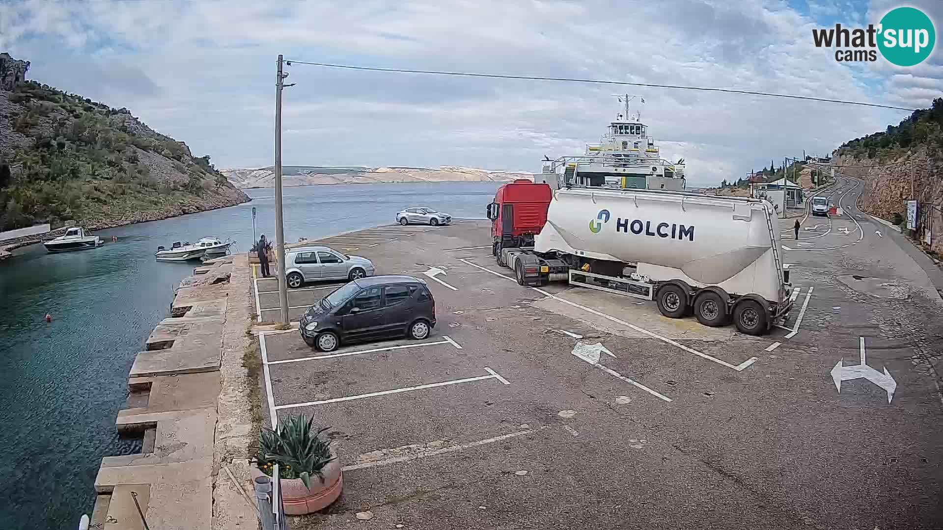 Webcam Prizna ferry port to Pag island