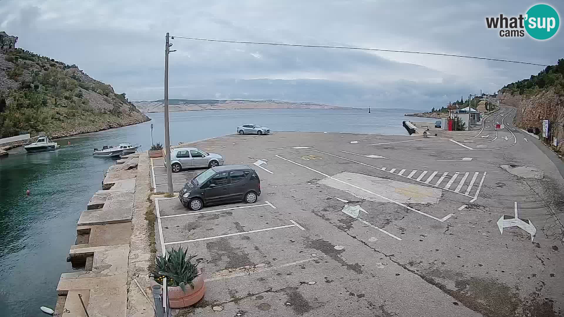 Webcam Prizna ferry port to Pag island