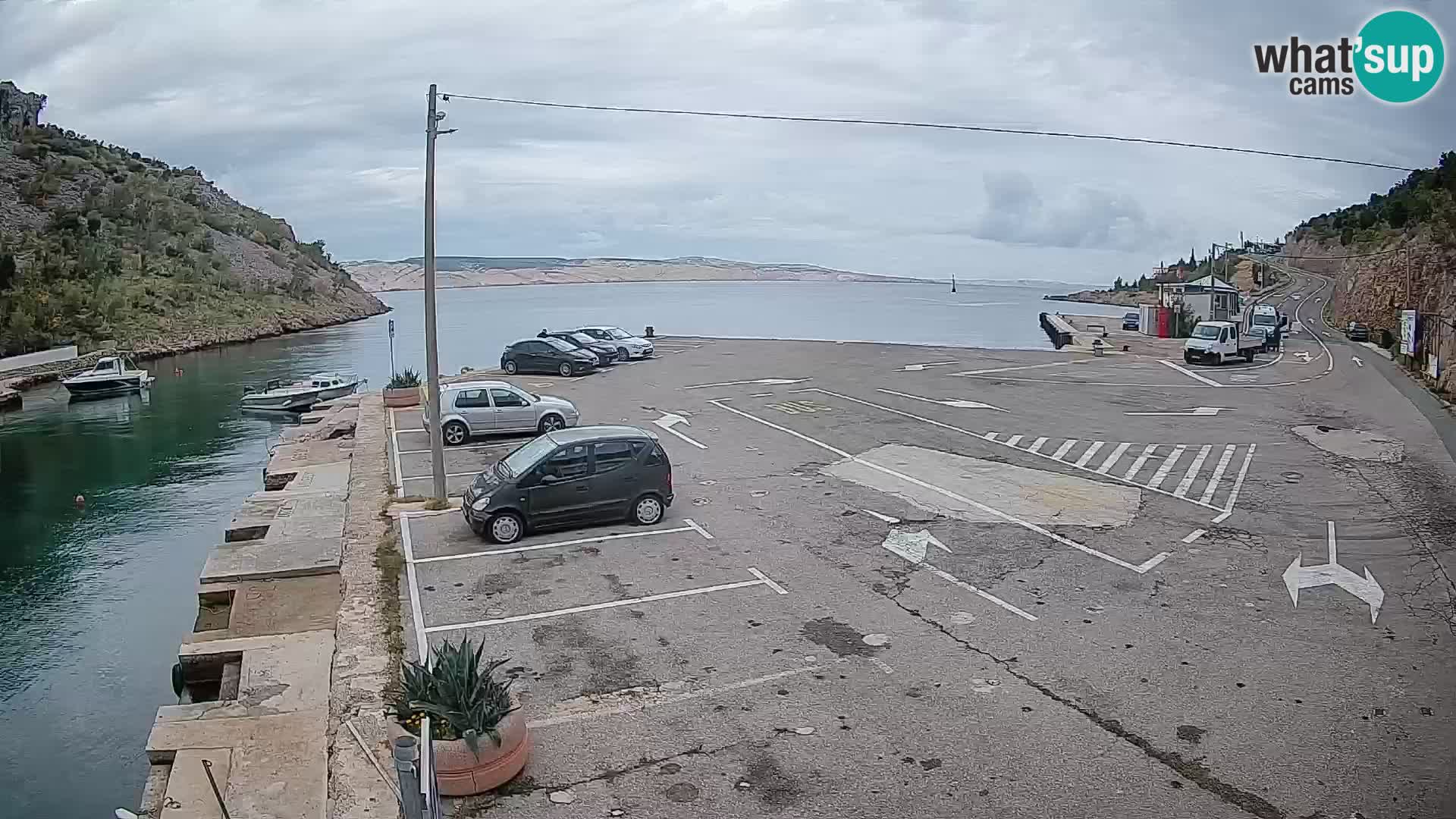 Webcam Prizna ferry port to Pag island