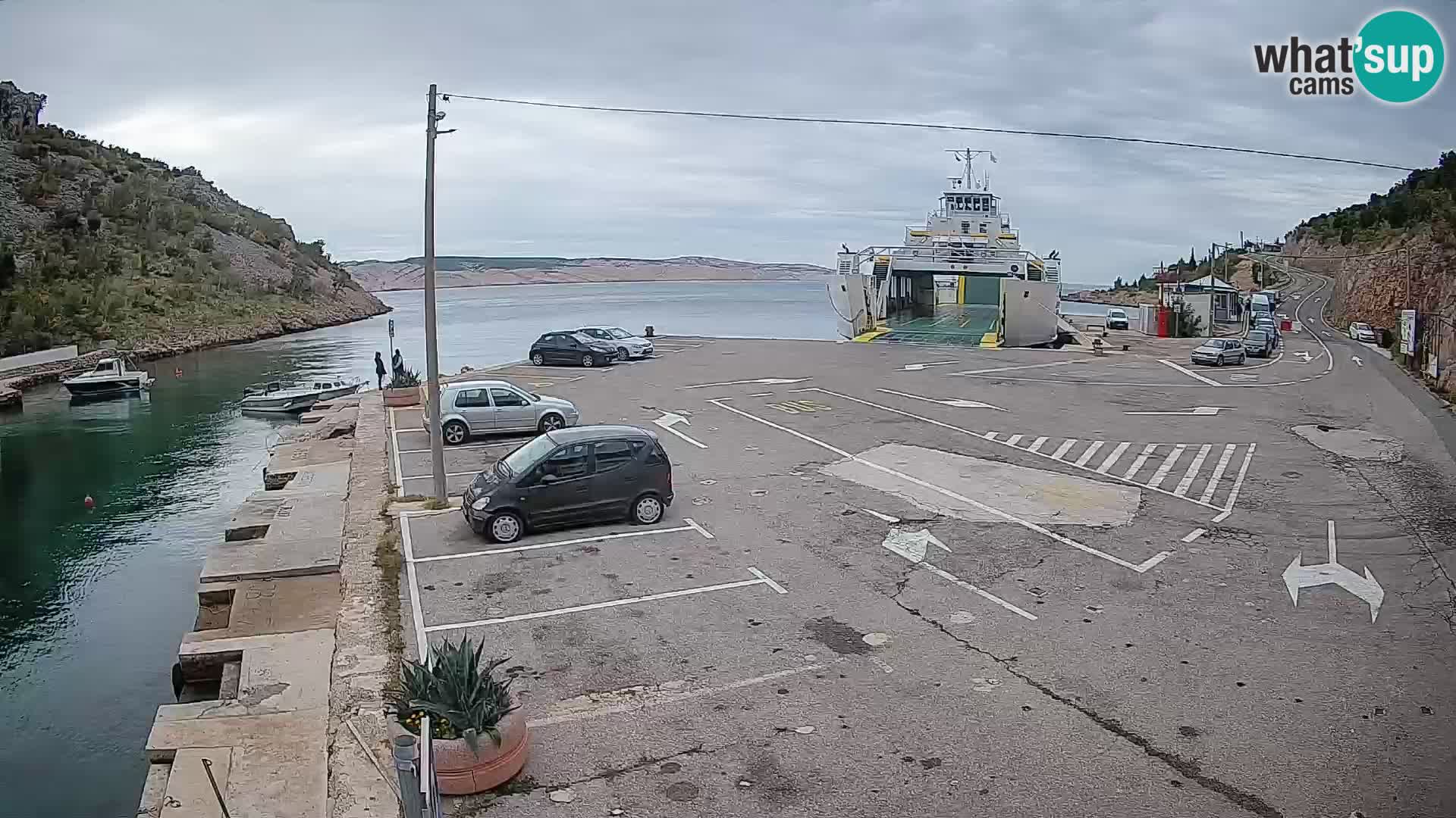 Webcam port de ferry de Prizna – vers l’île de Pag