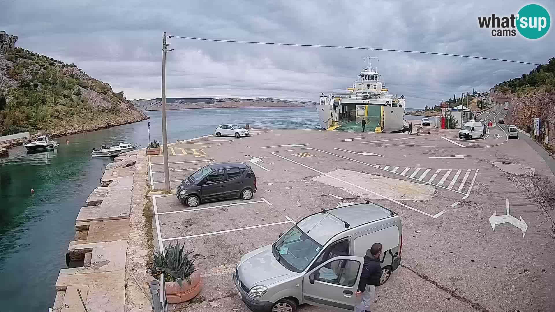 Webcam port de ferry de Prizna – vers l’île de Pag