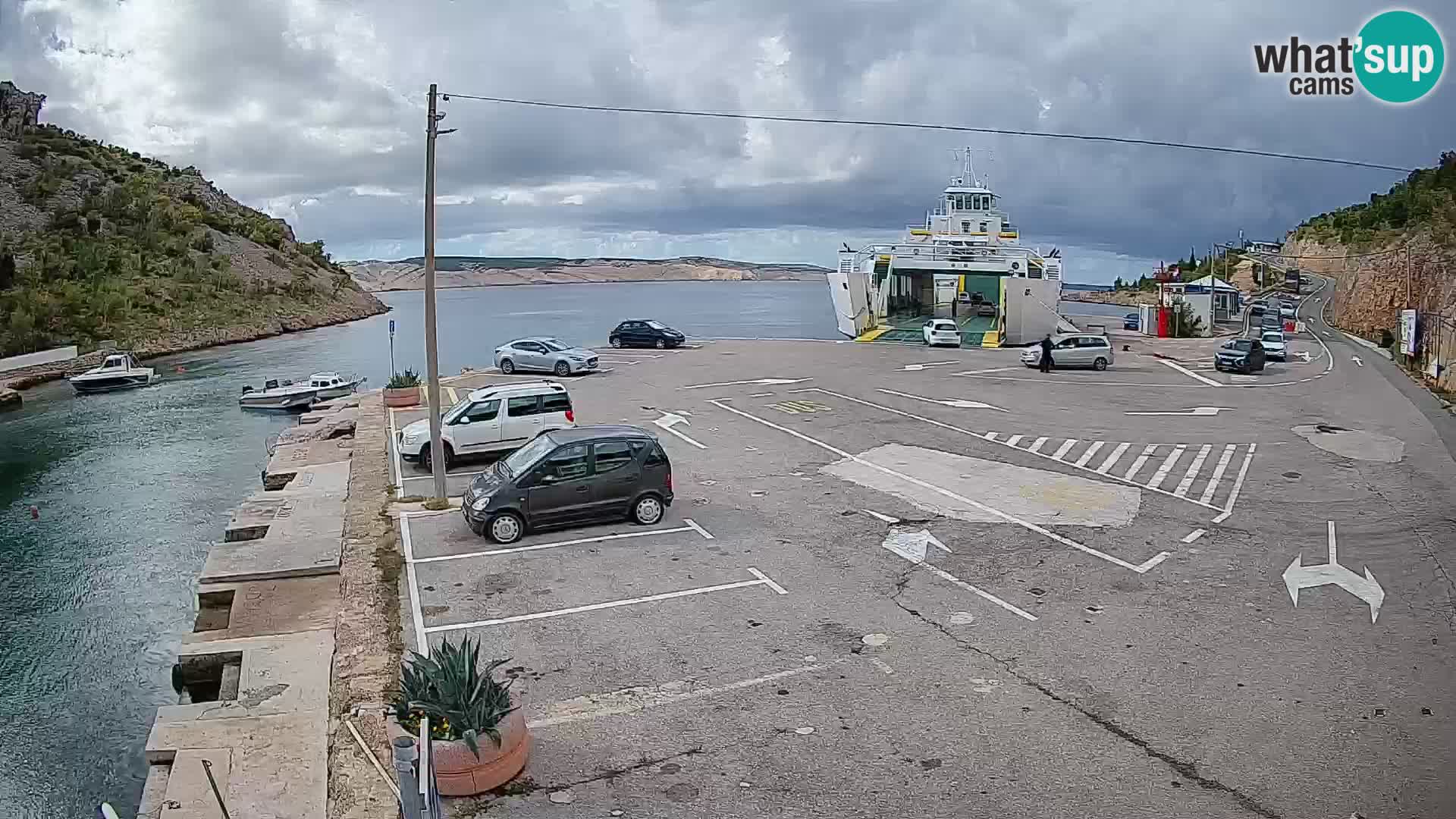 Webcam Prizna ferry port to Pag island